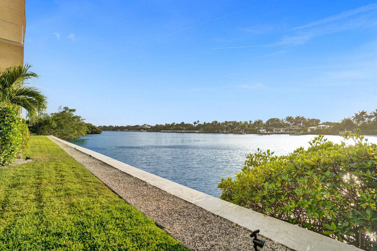 South Palm Beach, FL 33480,3575 S Ocean BLVD 406