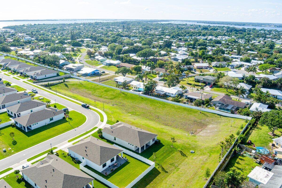 Jensen Beach, FL 34957,1878 NE Ocean Dunes DR