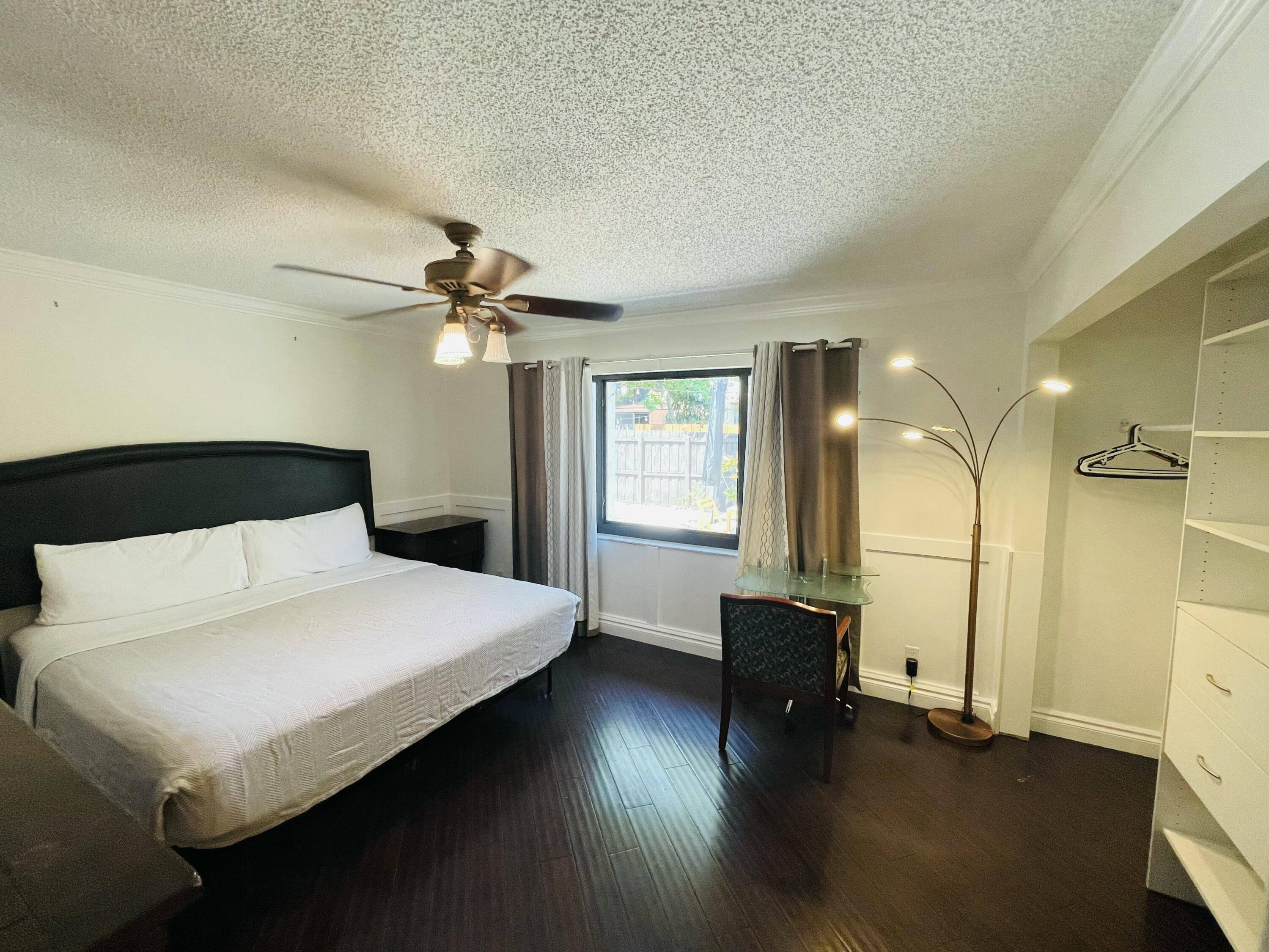 Fort Lauderdale, FL 33309,2924 NW 69th CT