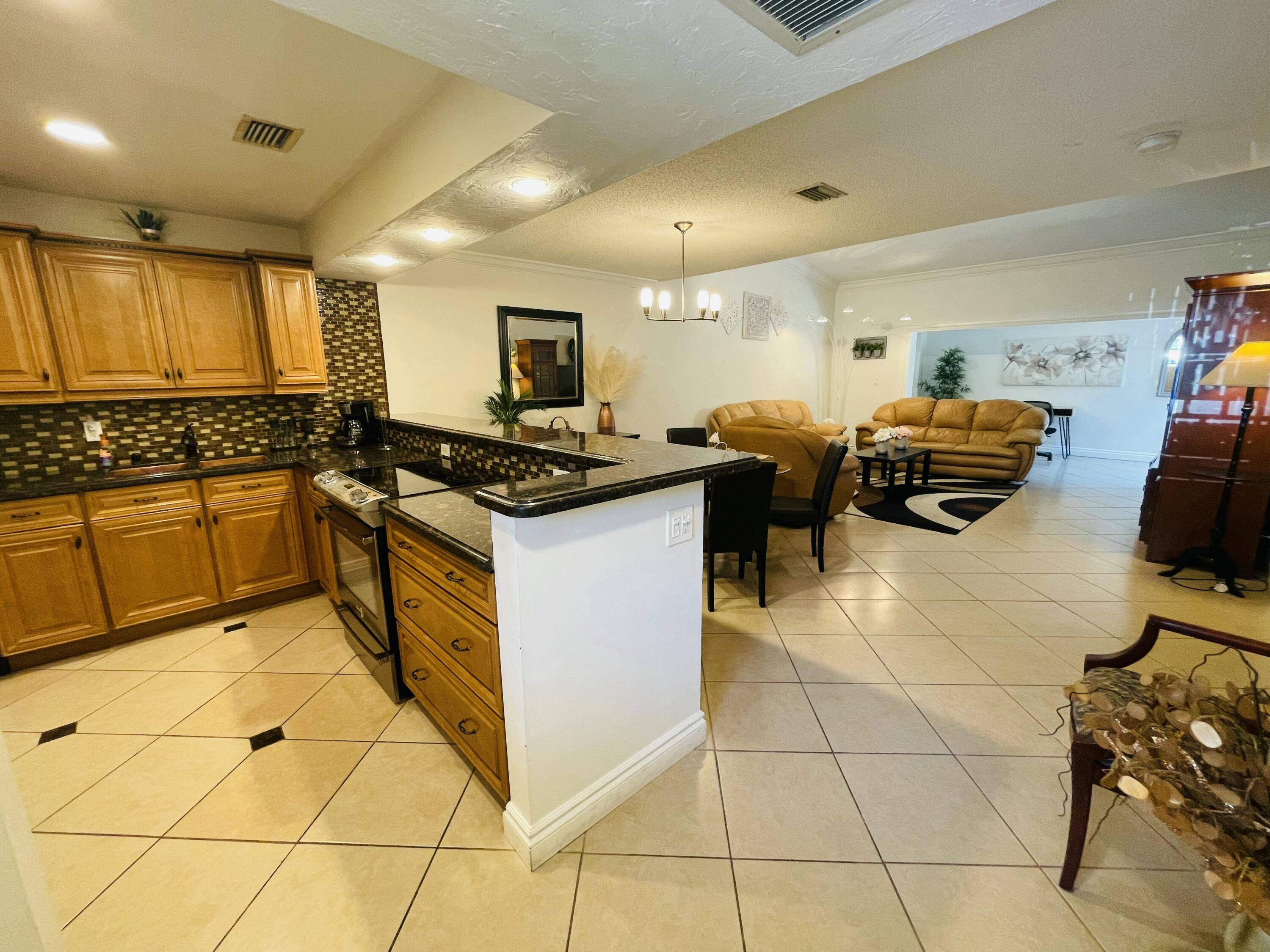 Fort Lauderdale, FL 33309,2924 NW 69th CT