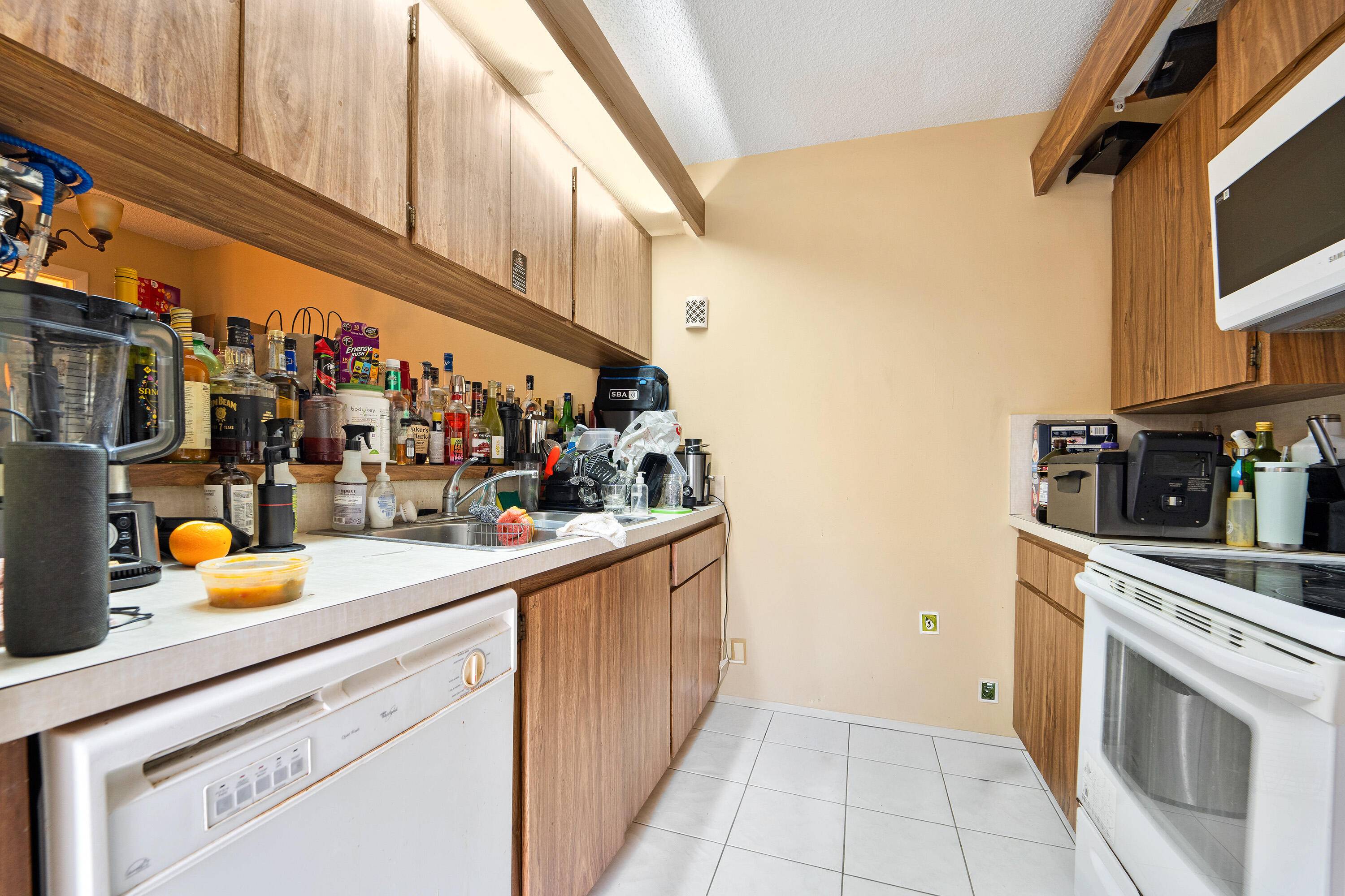 West Palm Beach, FL 33407,3704 37th WAY