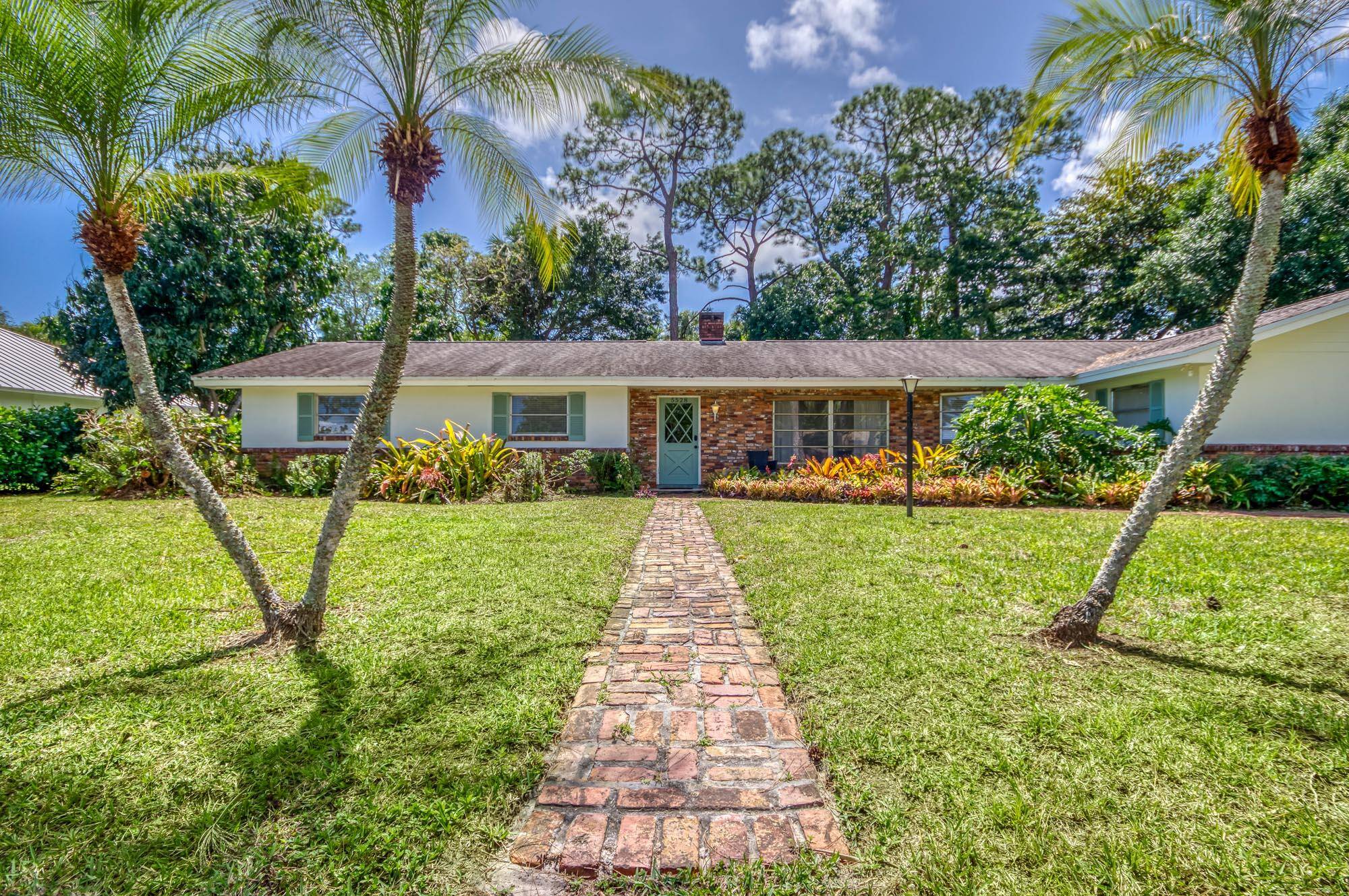 Jupiter, FL 33458,5528 Hibiscus RD