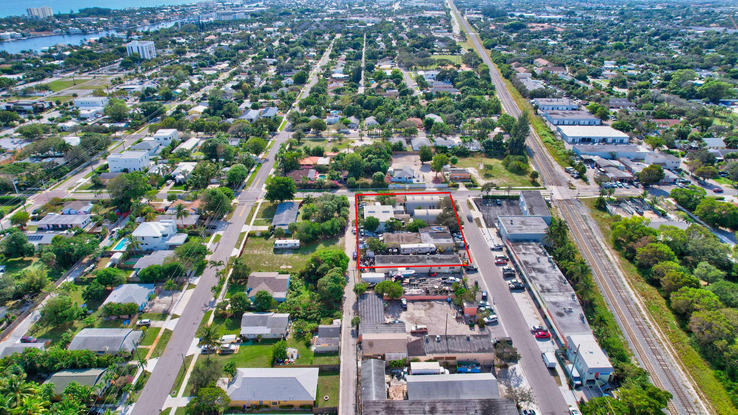 Delray Beach, FL 33483,375 SE 2nd AVE
