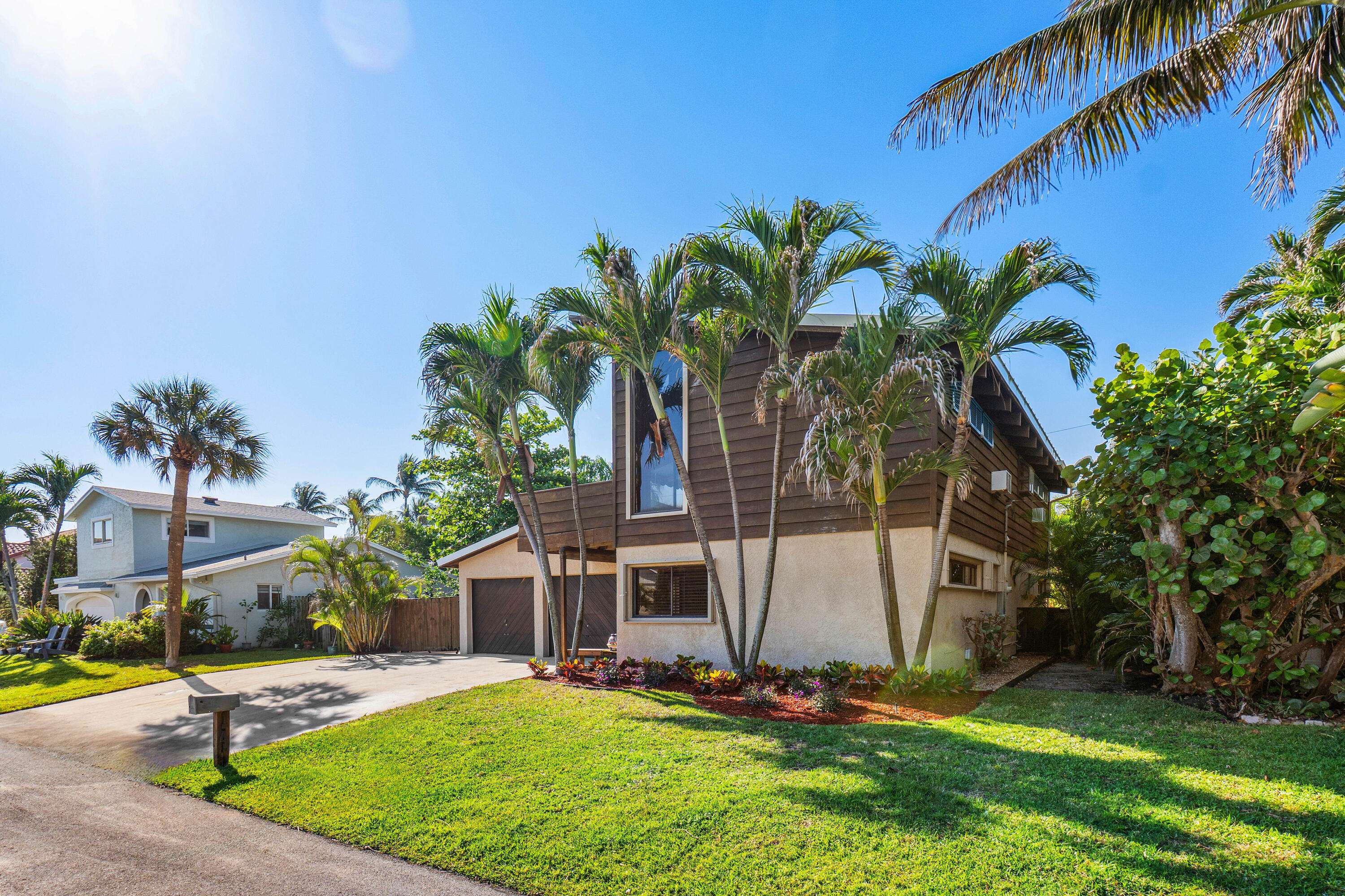 Ocean Ridge, FL 33435,14 Sailfish LN