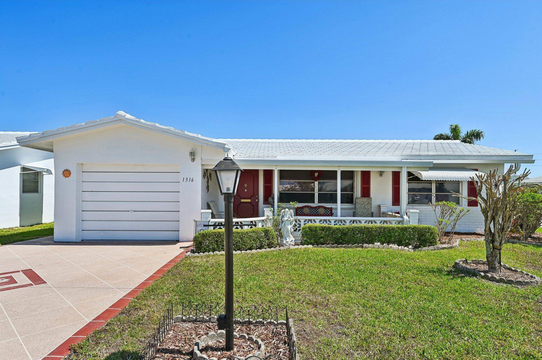 Boynton Beach, FL 33426,1316 SW 22nd ST