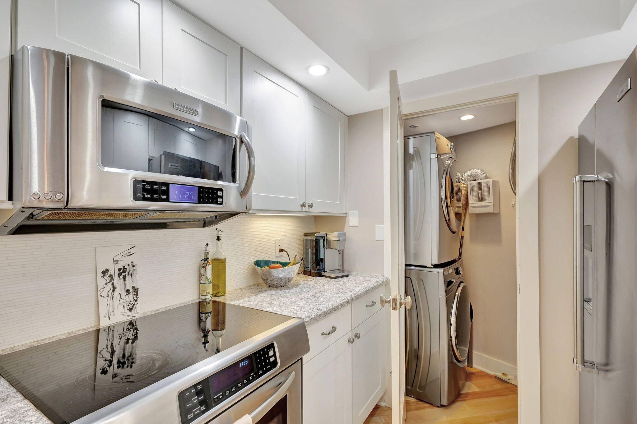 Singer Island, FL 33404,3000 N Ocean DR 18-G