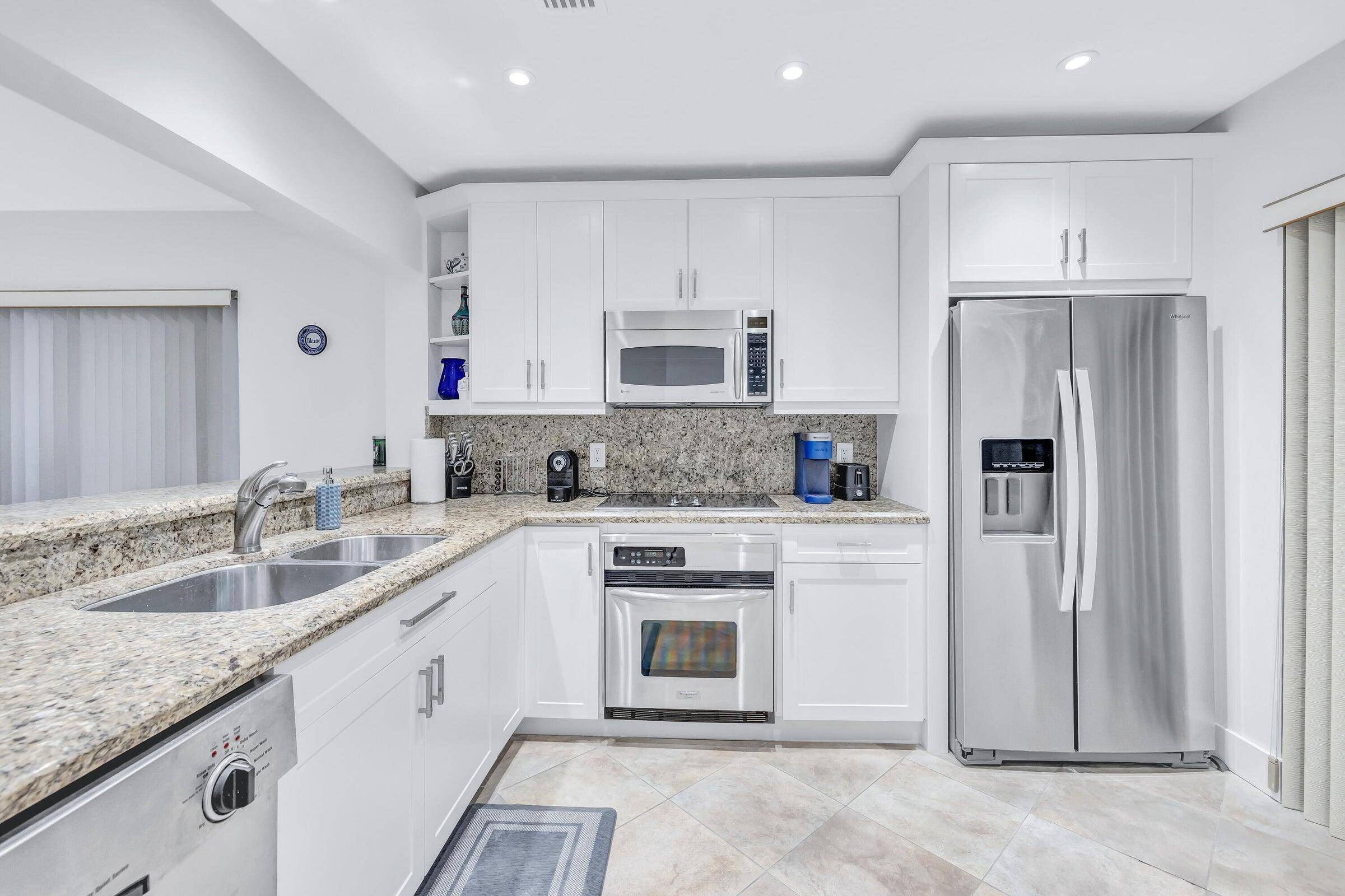 Boca Raton, FL 33487,351 Club 210 CIR 210
