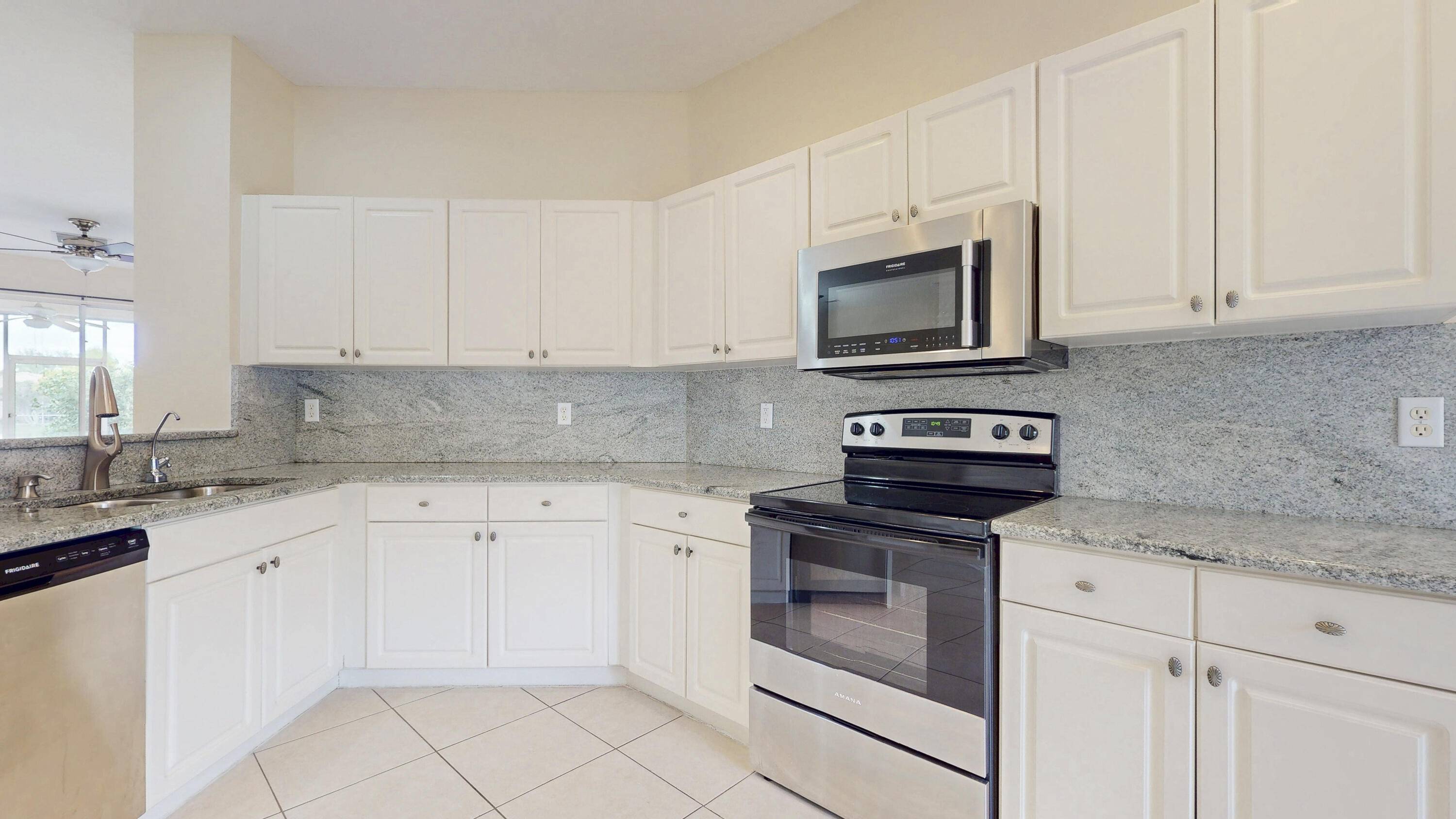 Port Saint Lucie, FL 34986,317 SW Maclay WAY