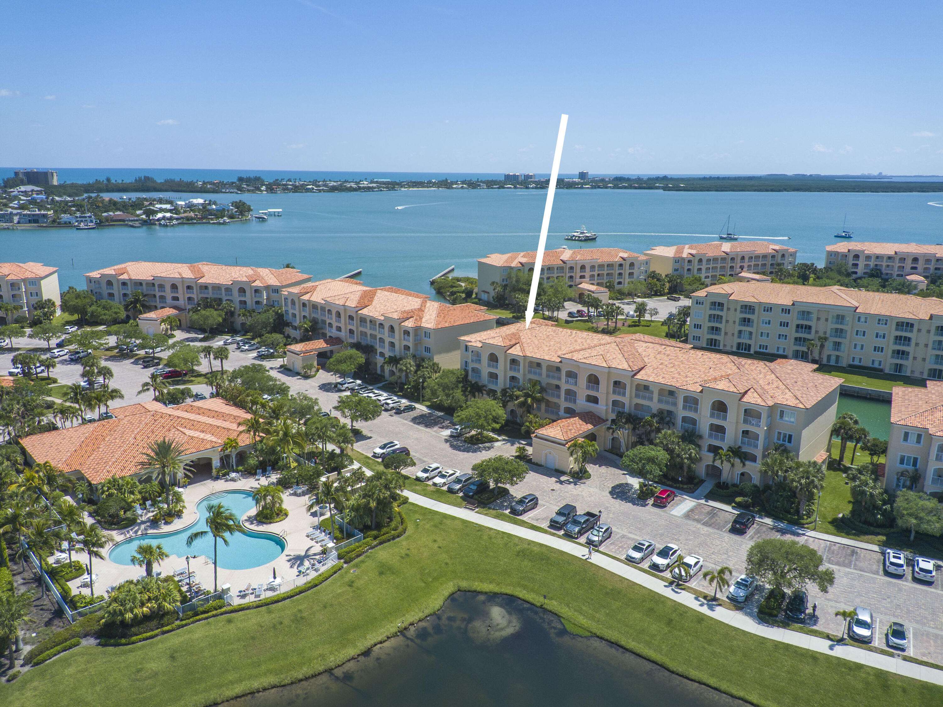 Fort Pierce, FL 34949,6 E Harbour Isle DR Ph01
