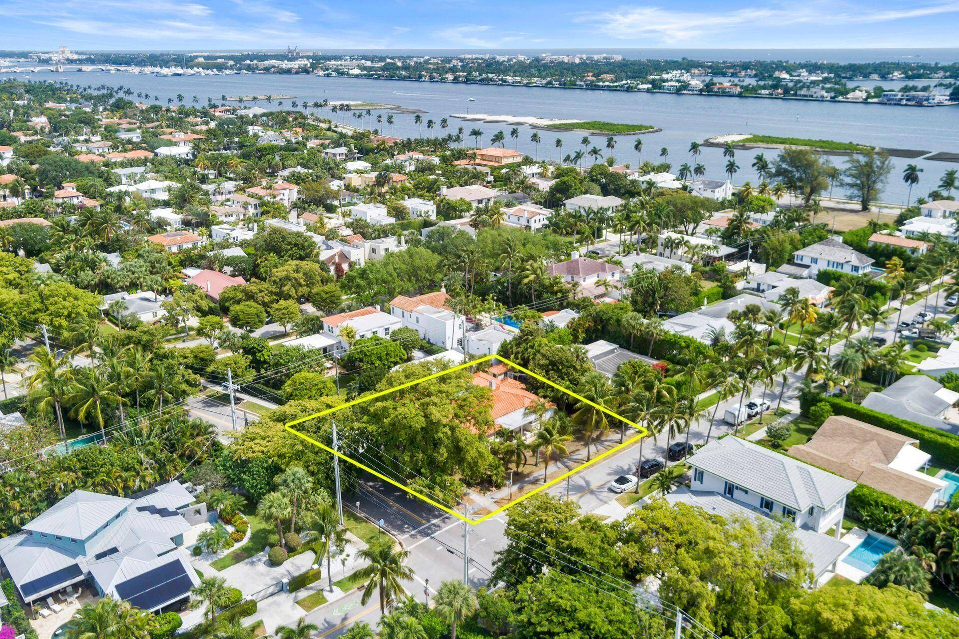 West Palm Beach, FL 33405,235 Monceaux RD