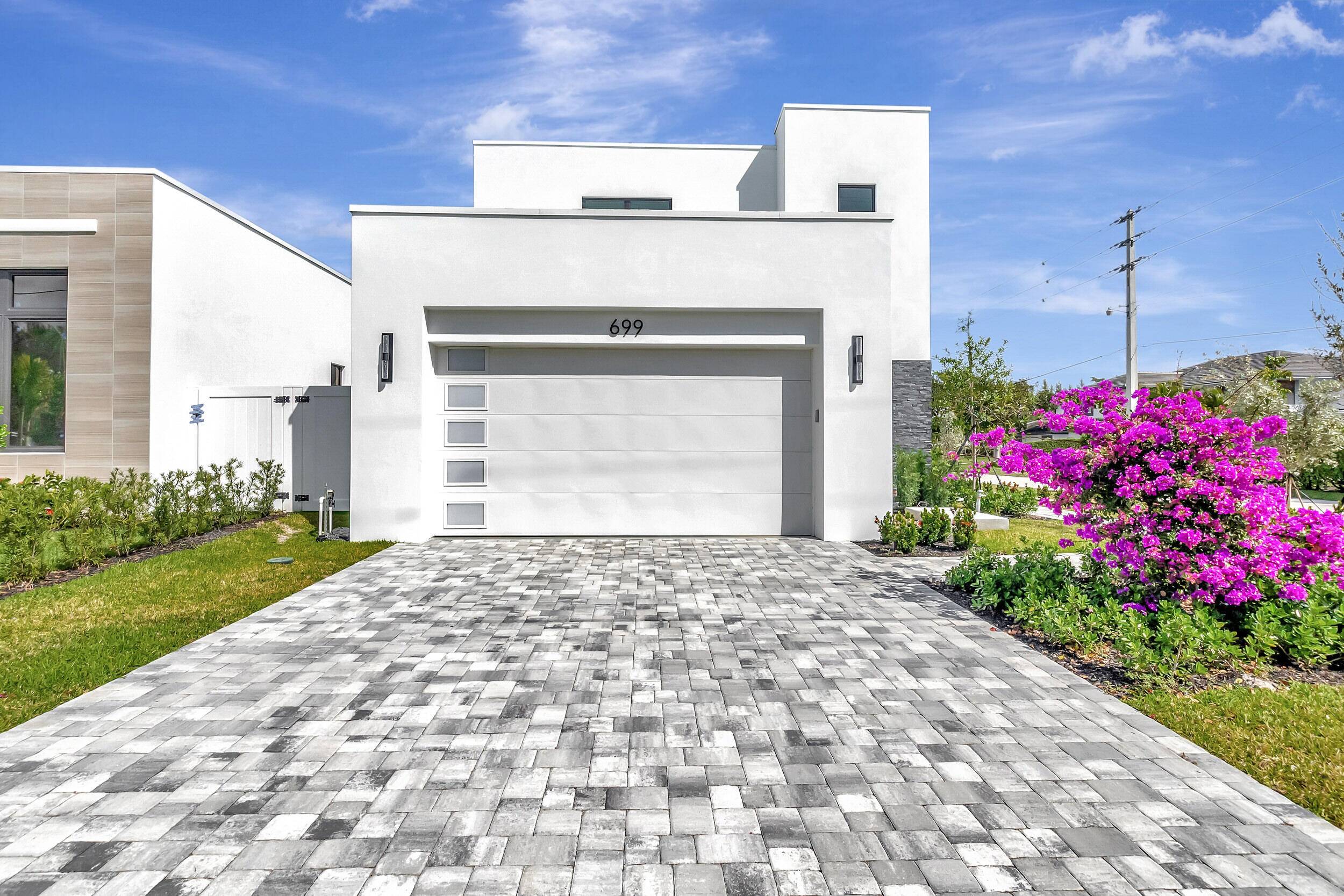 Boca Raton, FL 33487,699 Kingsbridge ST