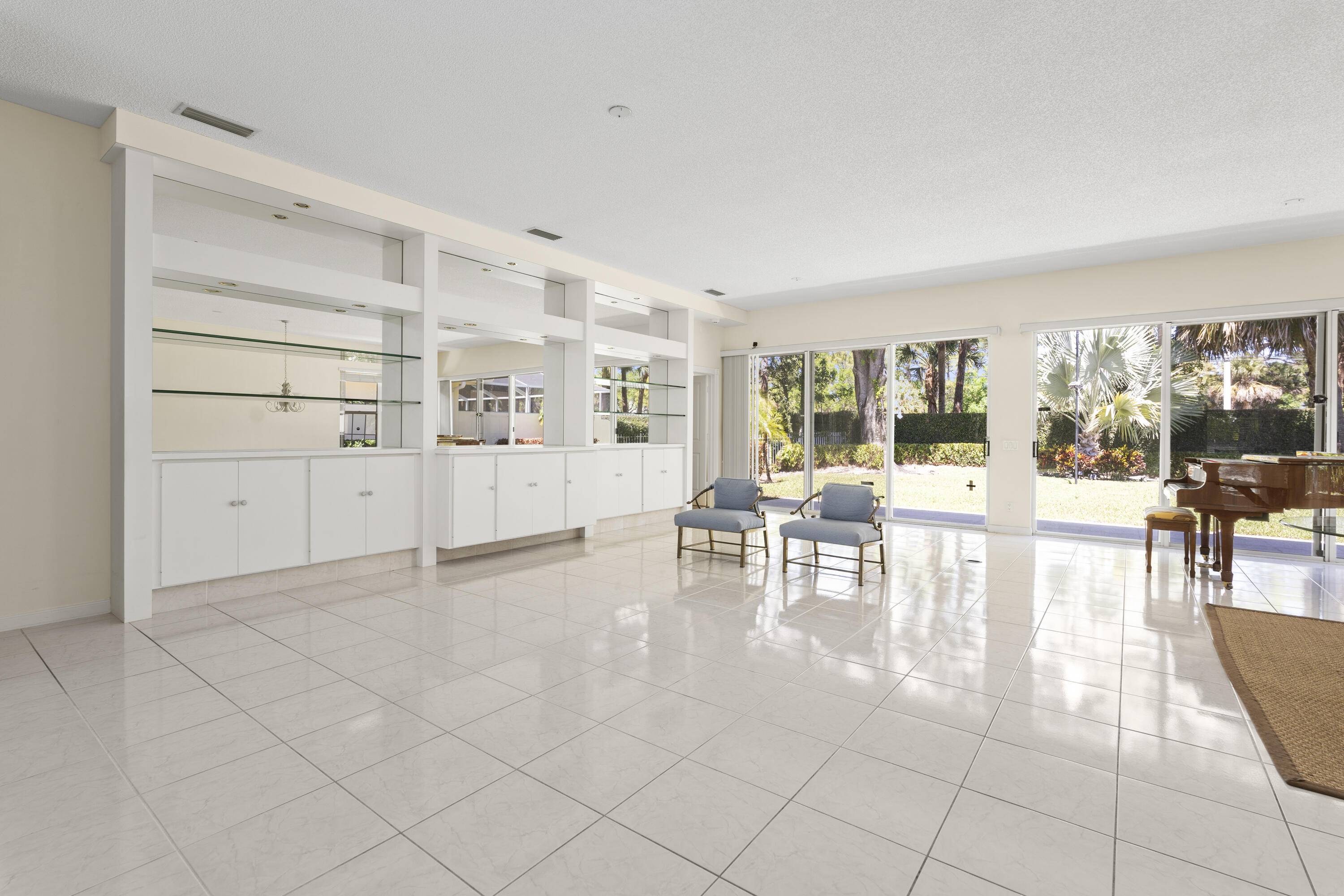 Palm Beach Gardens, FL 33410,199 E Tall Oaks CIR