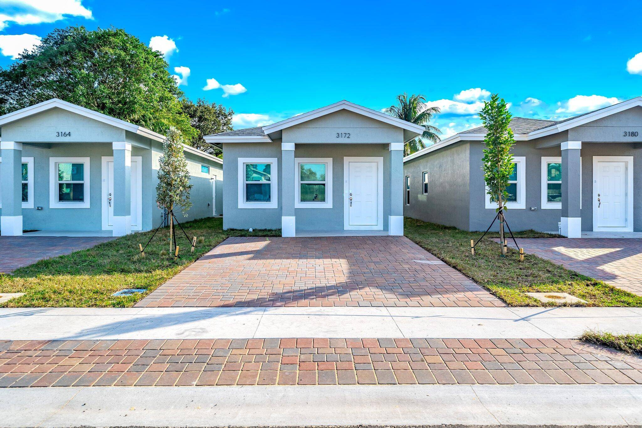 West Palm Beach, FL 33409,3180 Hiawatha AVE