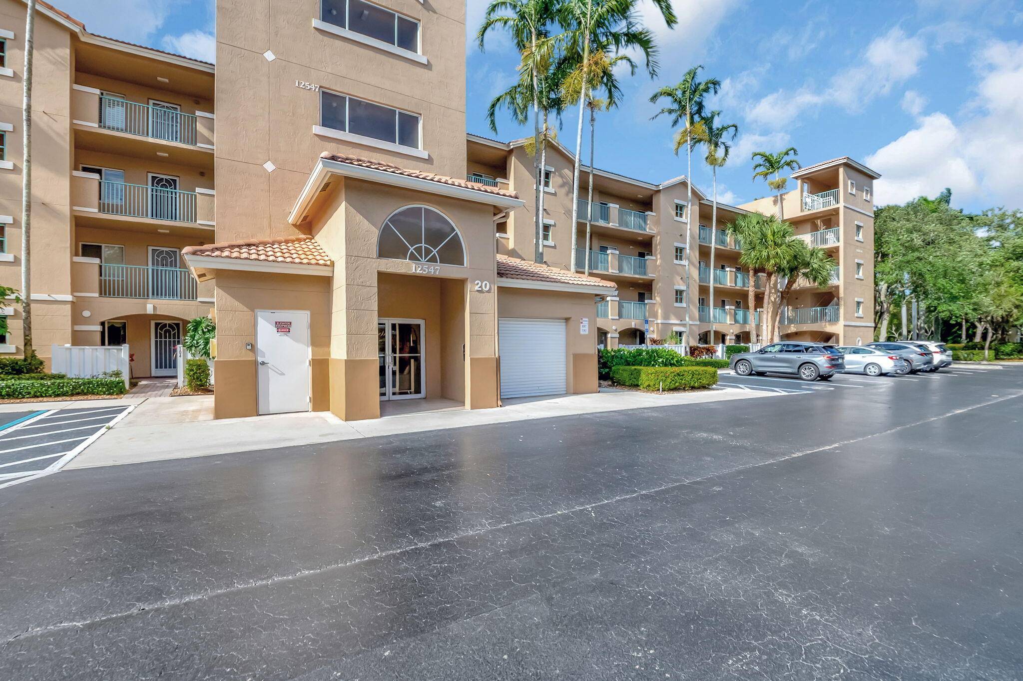 Boynton Beach, FL 33437,12547 Imperial Isle DR 208