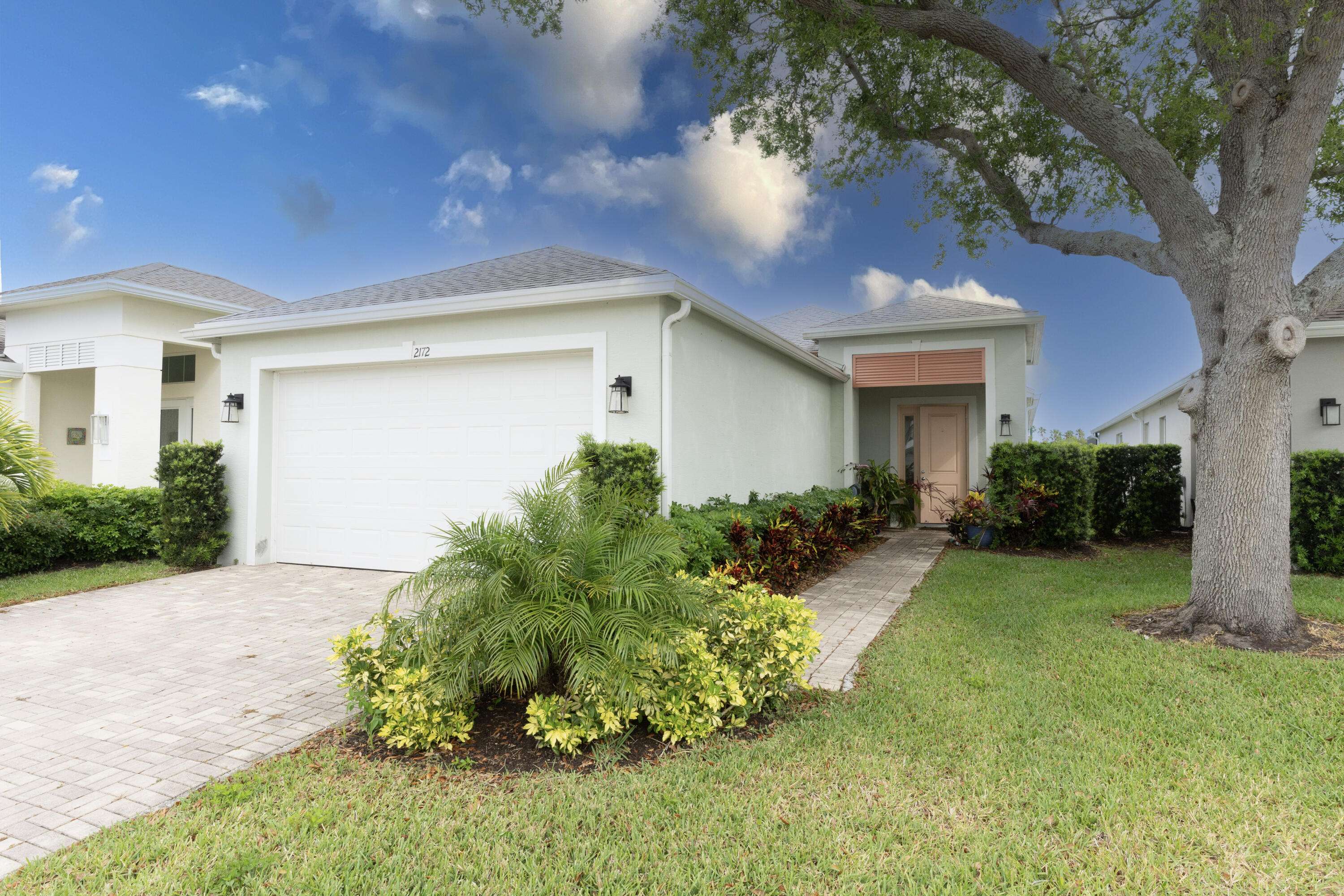 Vero Beach, FL 32967,2172 Falls MNR