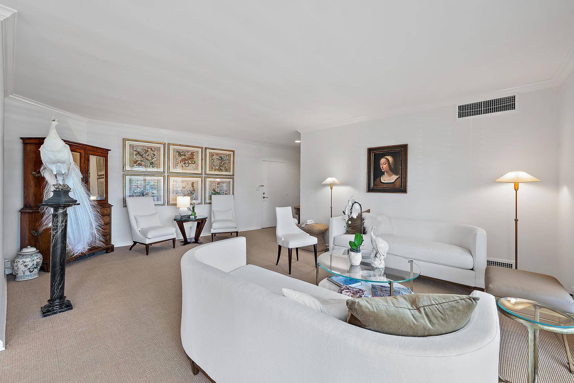 Palm Beach, FL 33480,44 Cocoanut ROW 124 B