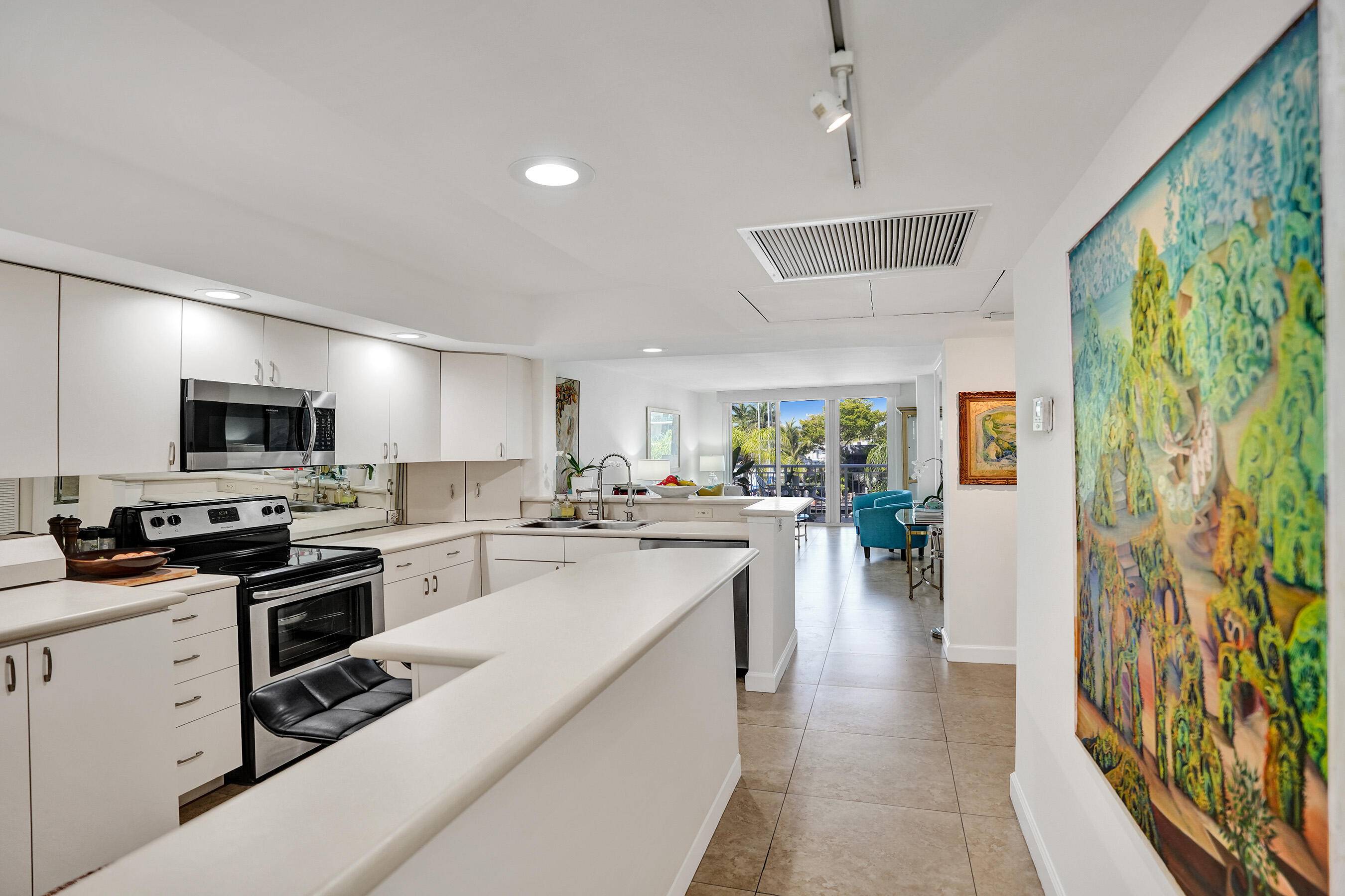 Fort Lauderdale, FL 33301,155 Isle Of Venice DR 304