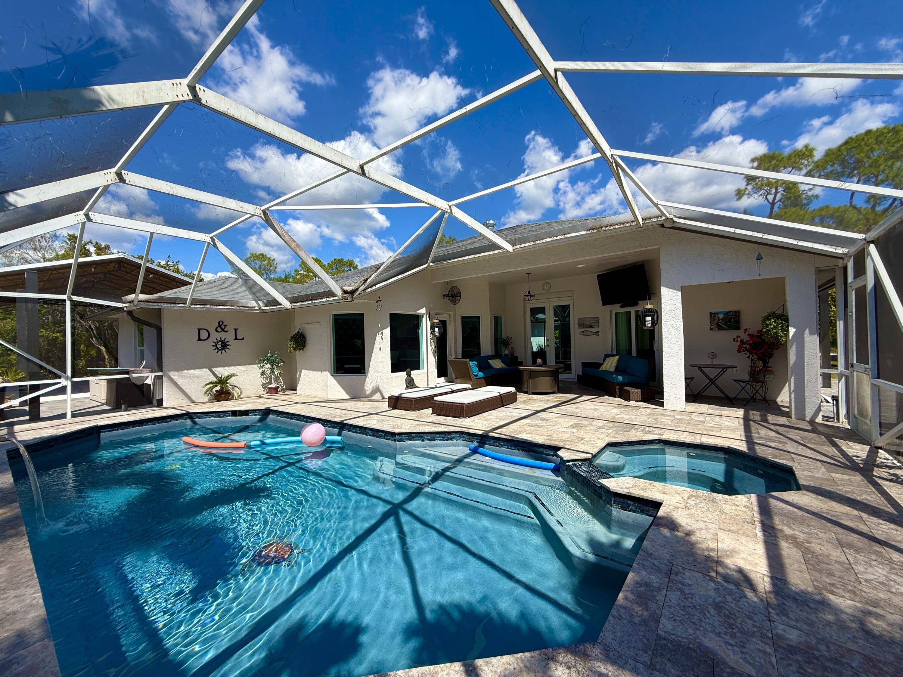 Loxahatchee, FL 33470,17566 N 70th ST