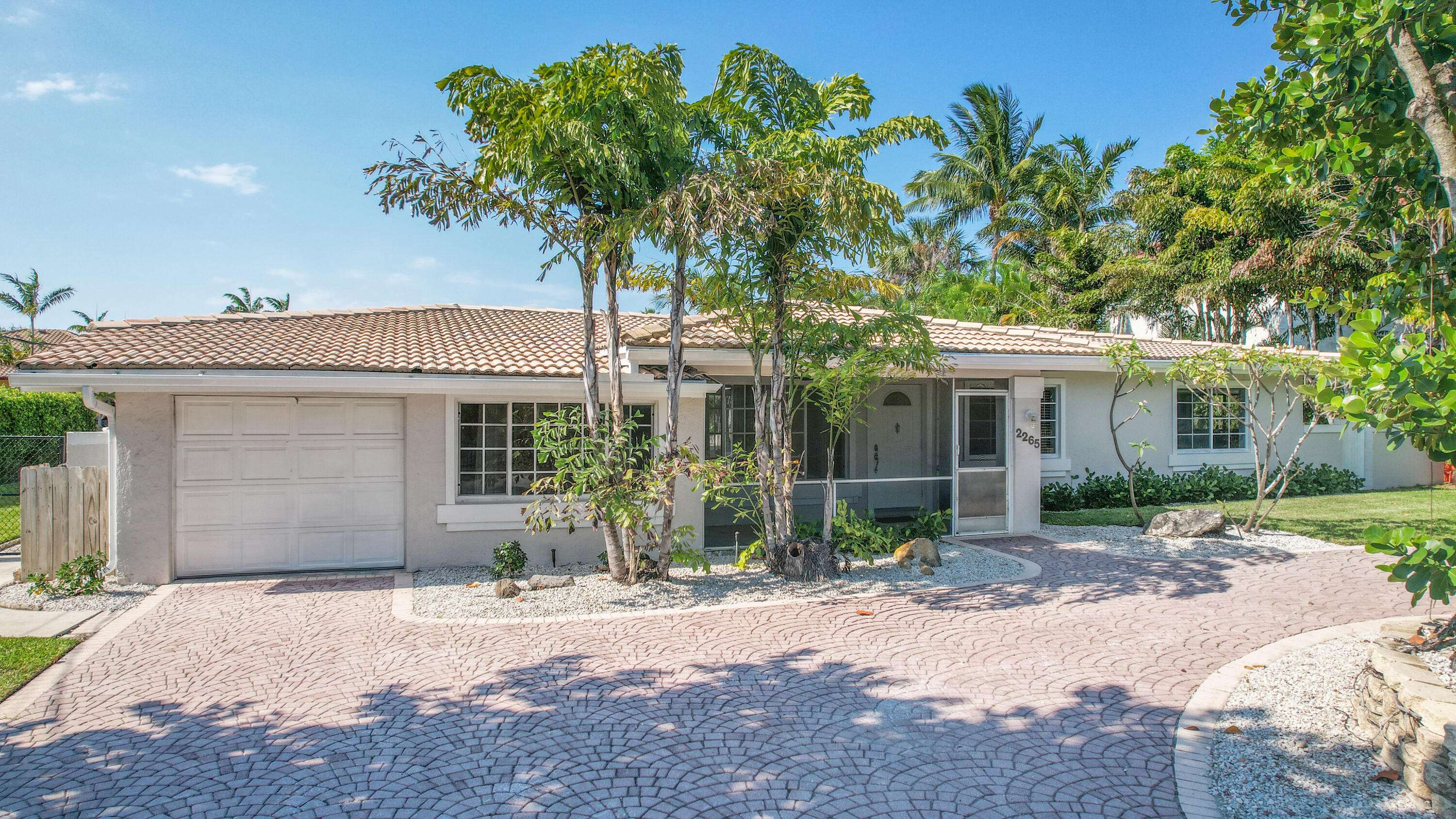 Lighthouse Point, FL 33064,2265 NE 24th ST