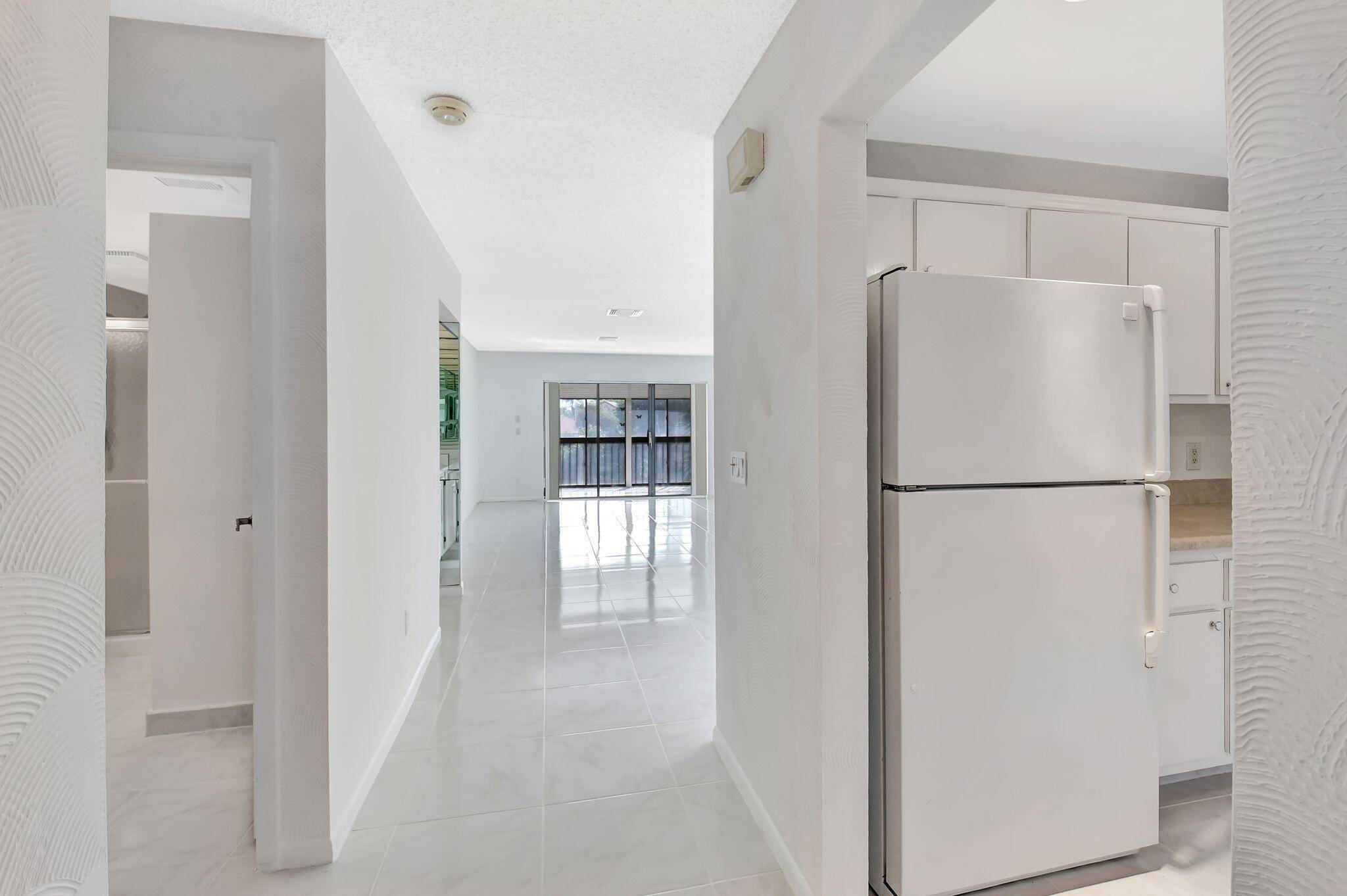 Boca Raton, FL 33428,9187 Norte Lago 5 J