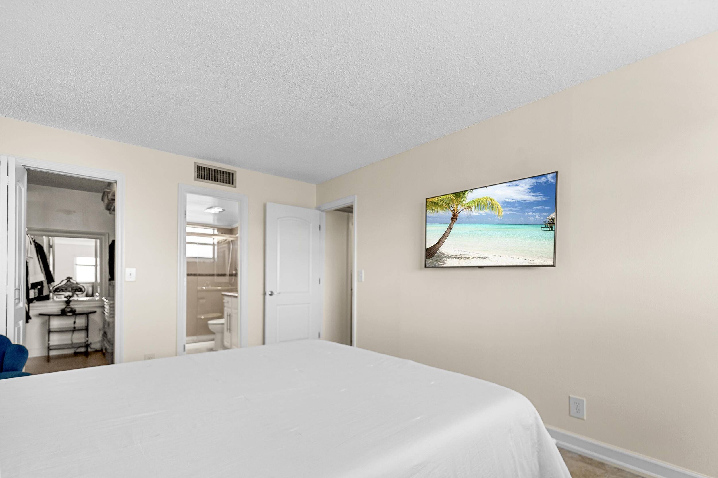 Palm Springs, FL 33461,711 Lori DR 412