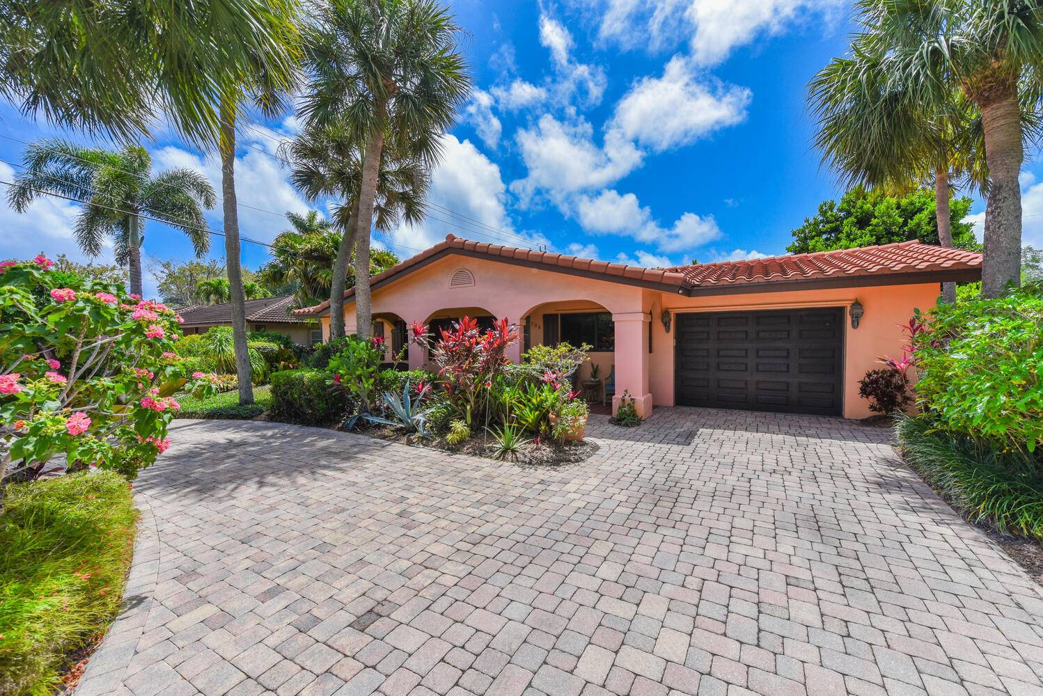 Boca Raton, FL 33486,708 NW 6th DR