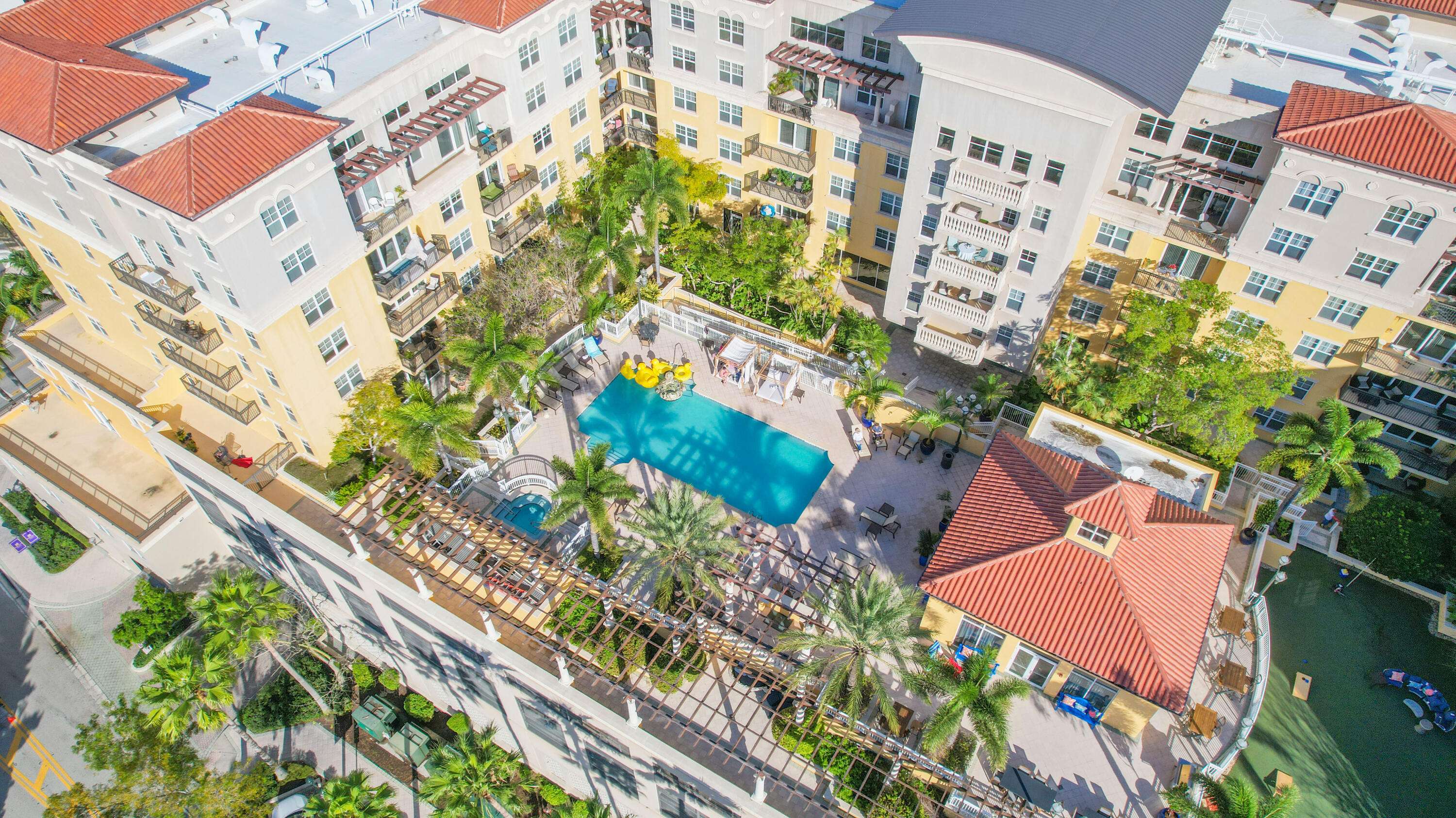 Boca Raton, FL 33432,101 S Plaza Real