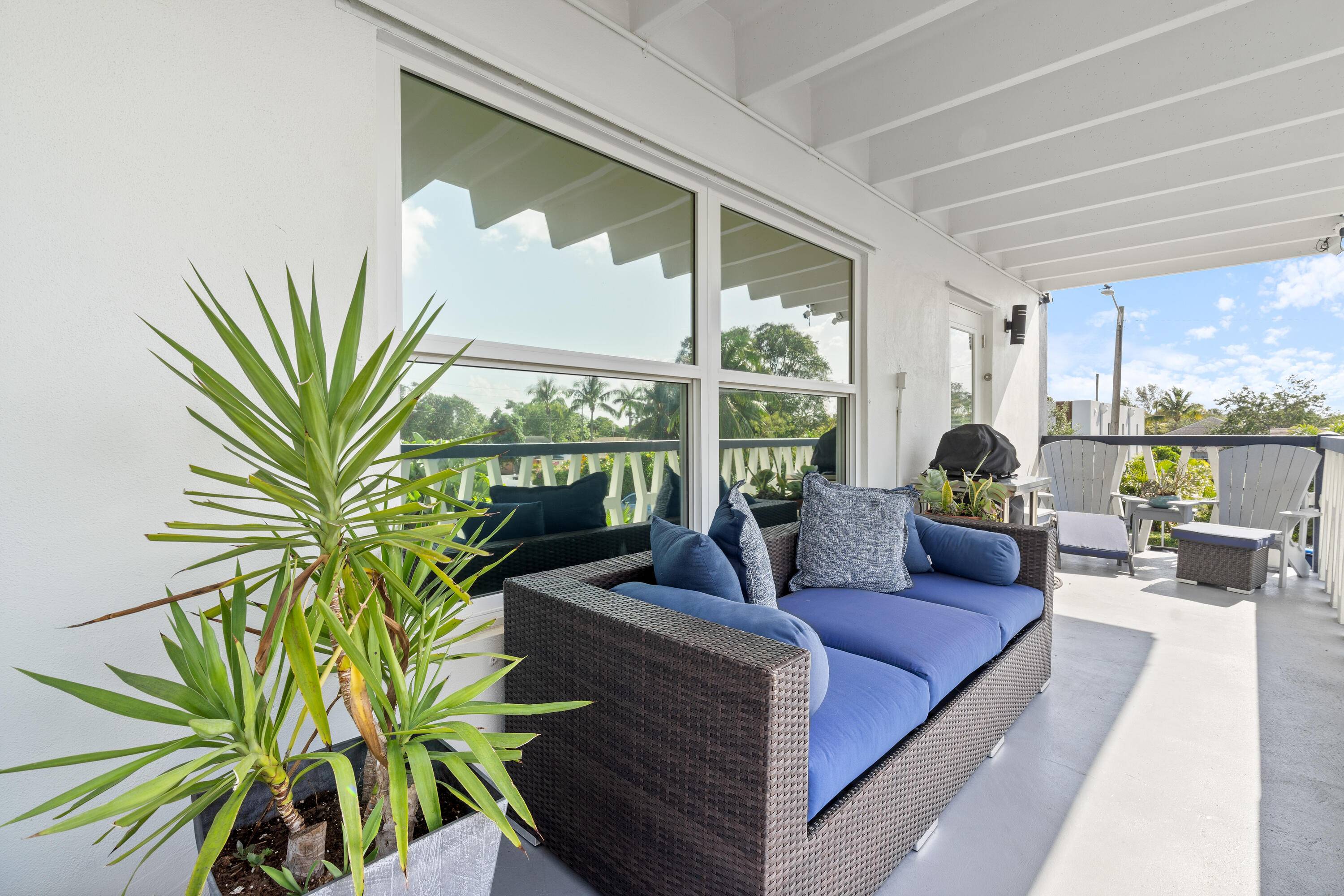 Lake Worth Beach, FL 33460,115 S C ST 201