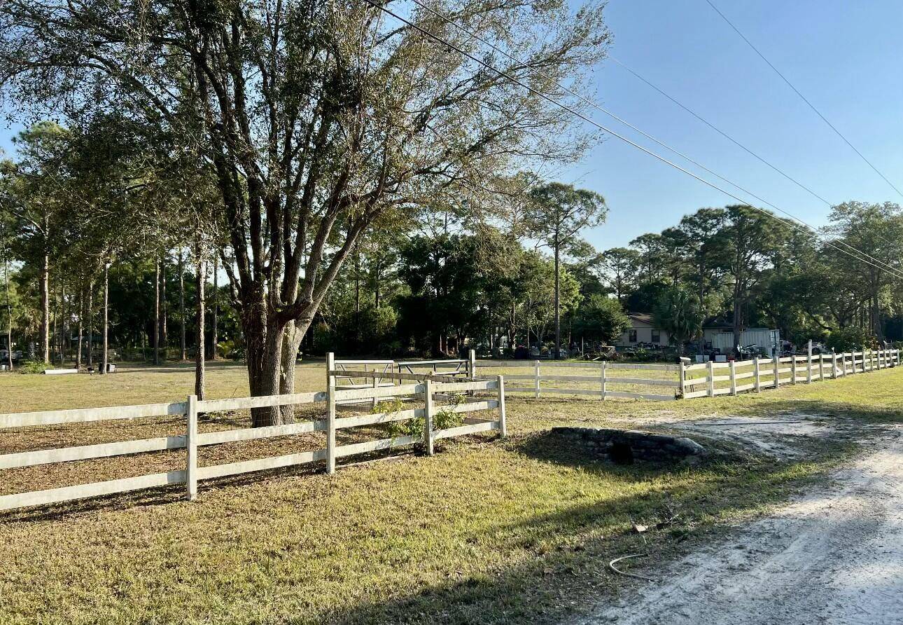 Loxahatchee, FL 33470,18185 N 49th ST