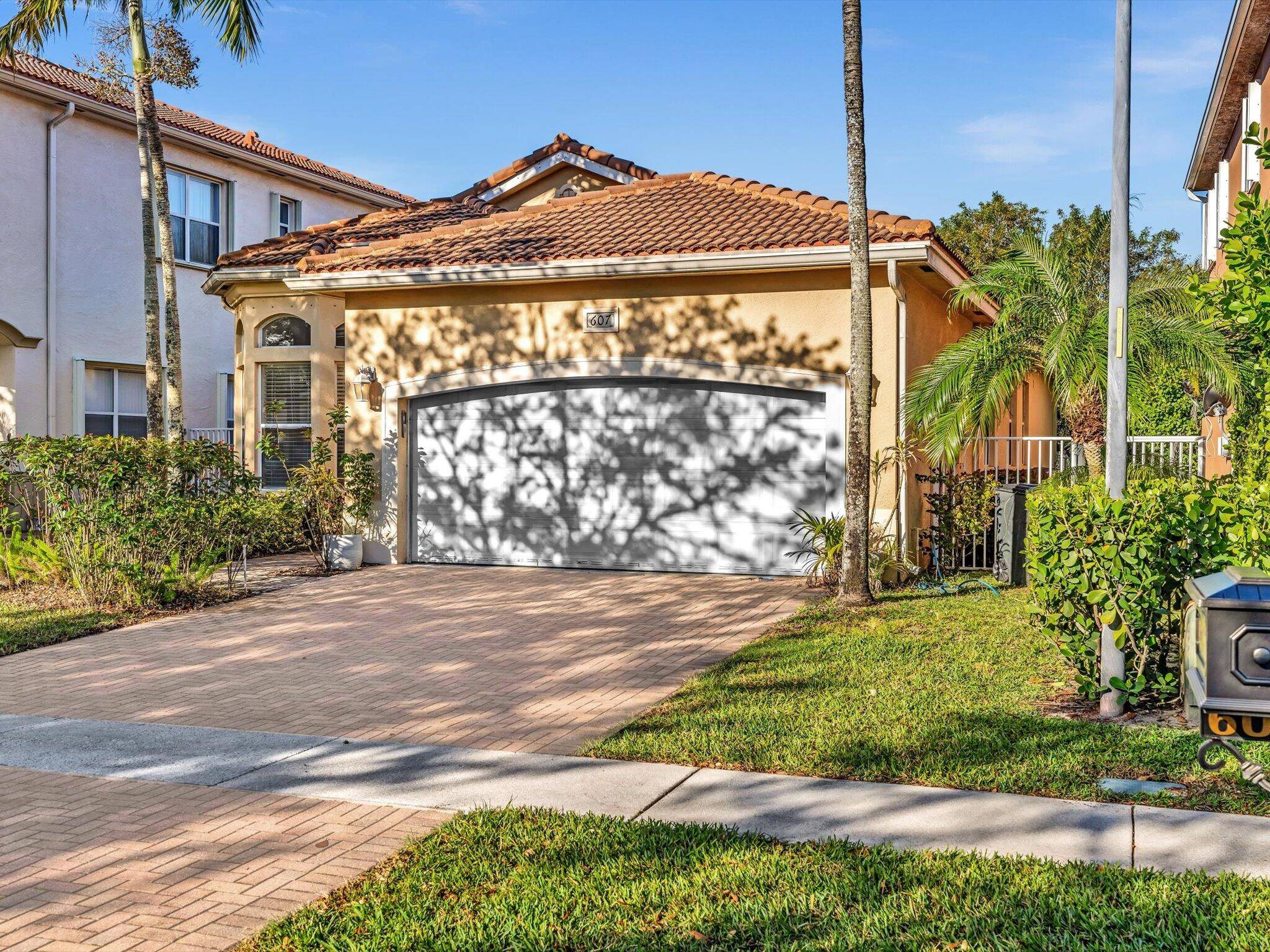 West Palm Beach, FL 33413,607 Gazetta WAY