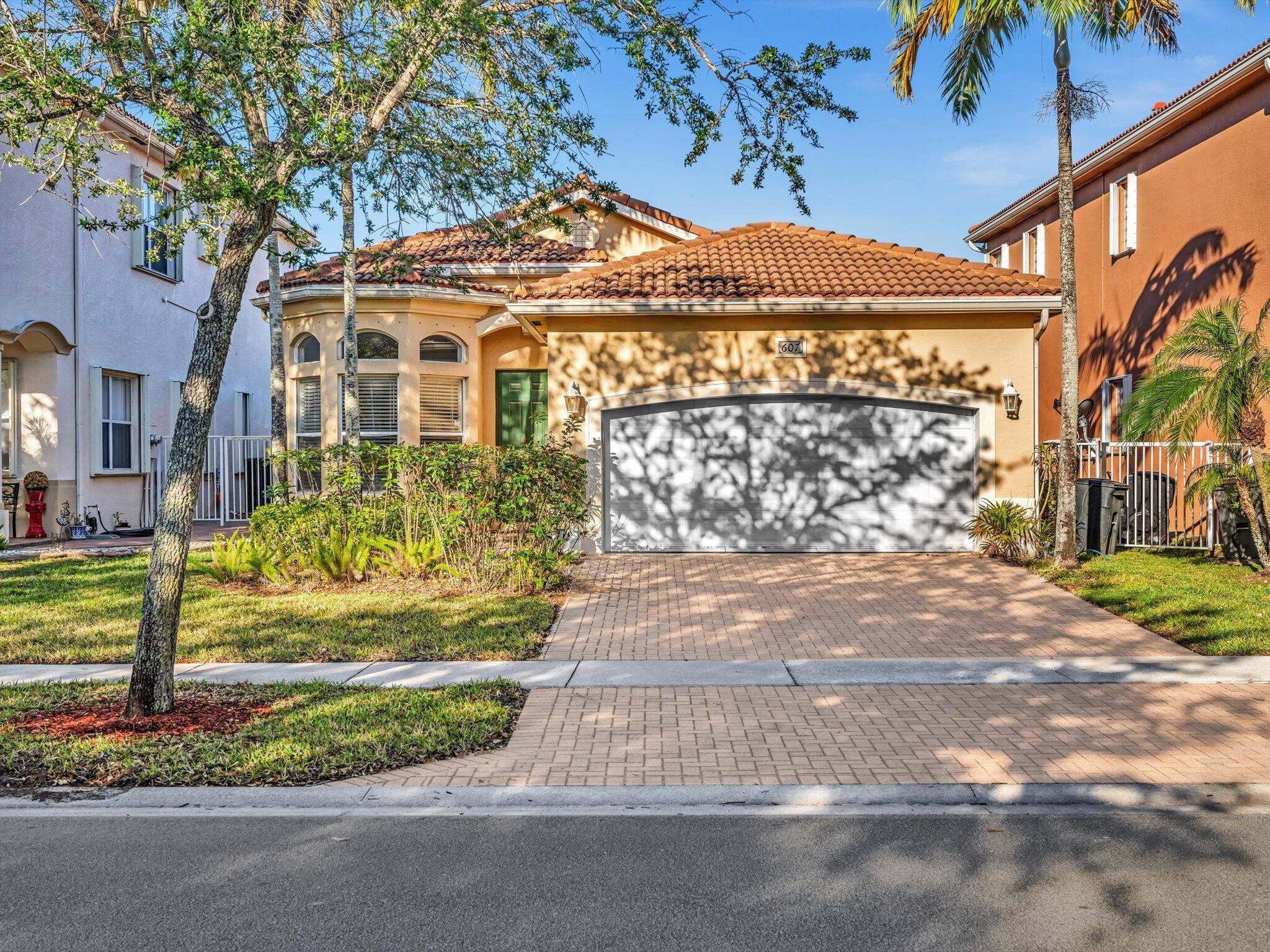 West Palm Beach, FL 33413,607 Gazetta WAY