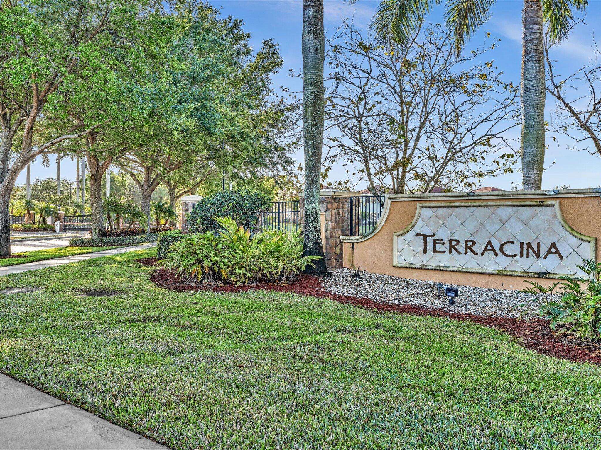 West Palm Beach, FL 33413,607 Gazetta WAY