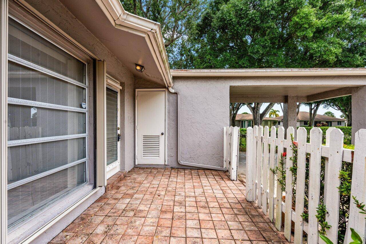 Delray Beach, FL 33446,6835 Moonlit DR