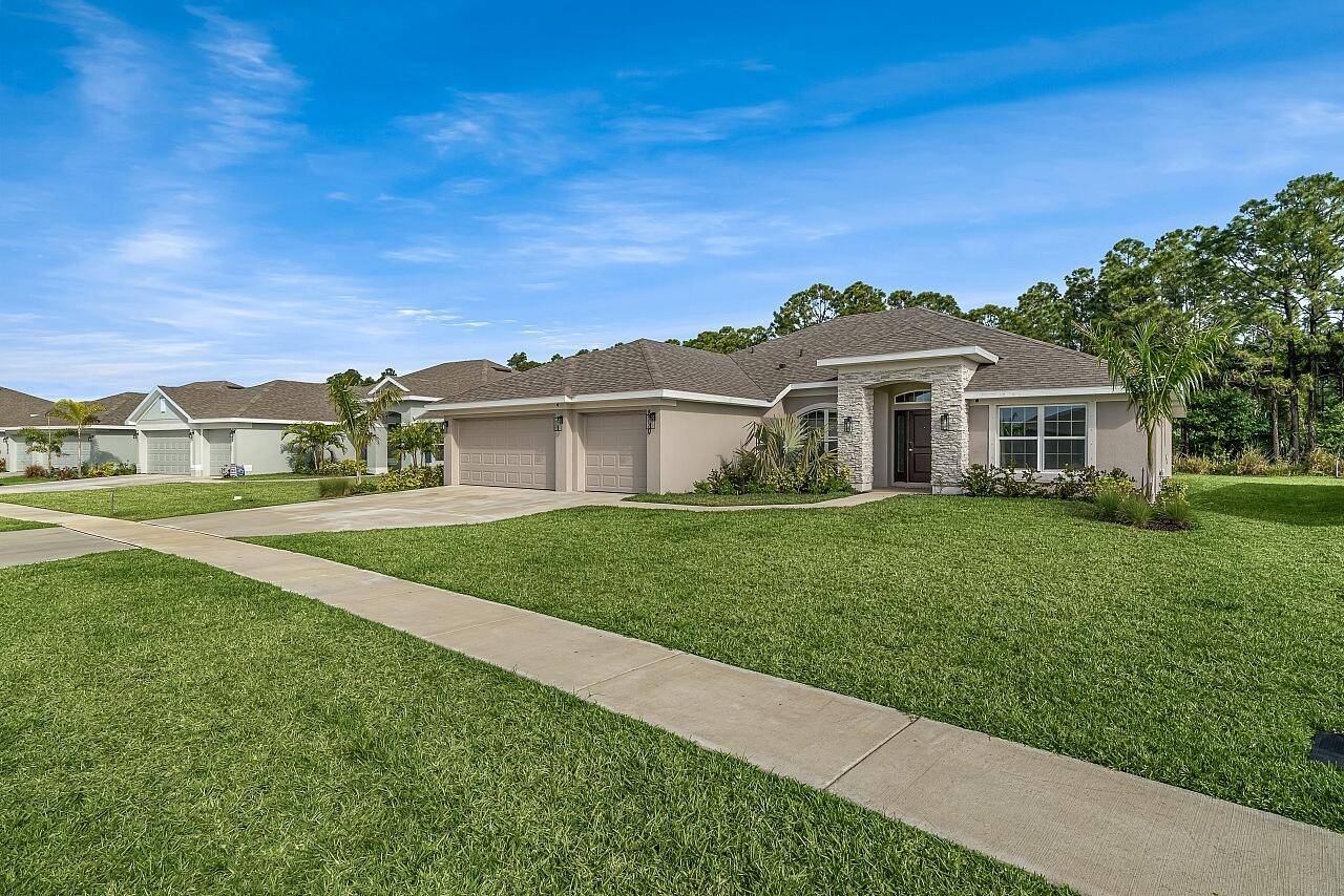 Fort Pierce, FL 34951,8770 Waterstone BLVD