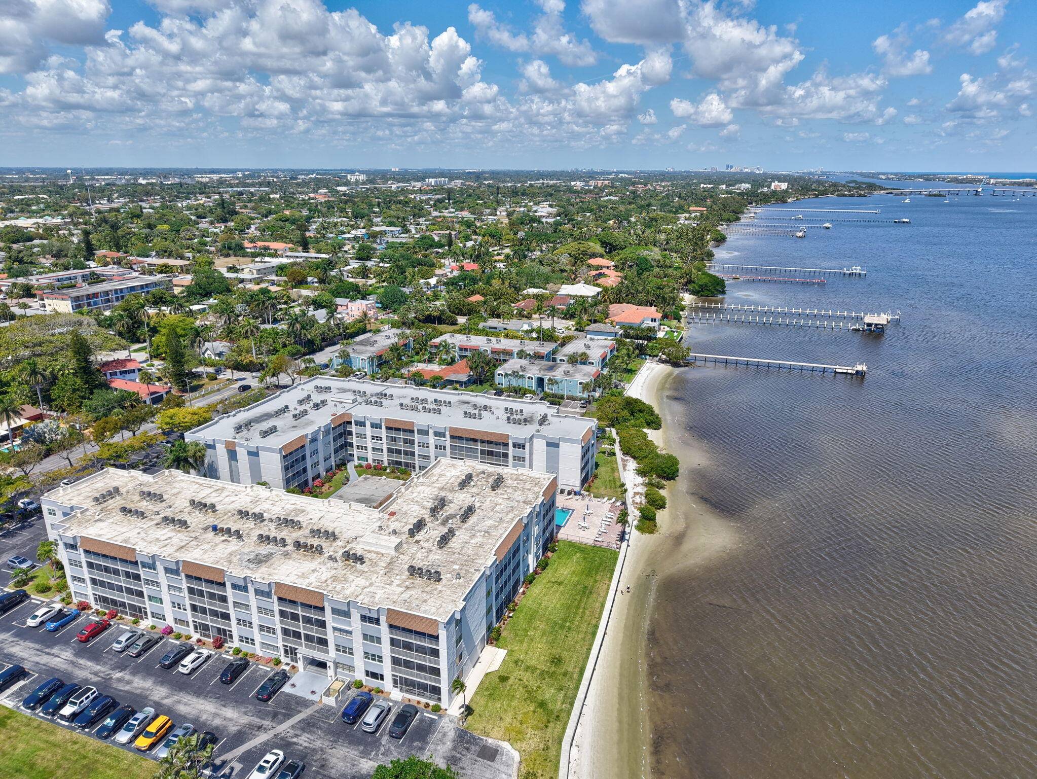 Lake Worth, FL 33460,1502 S Lakeside DR 318