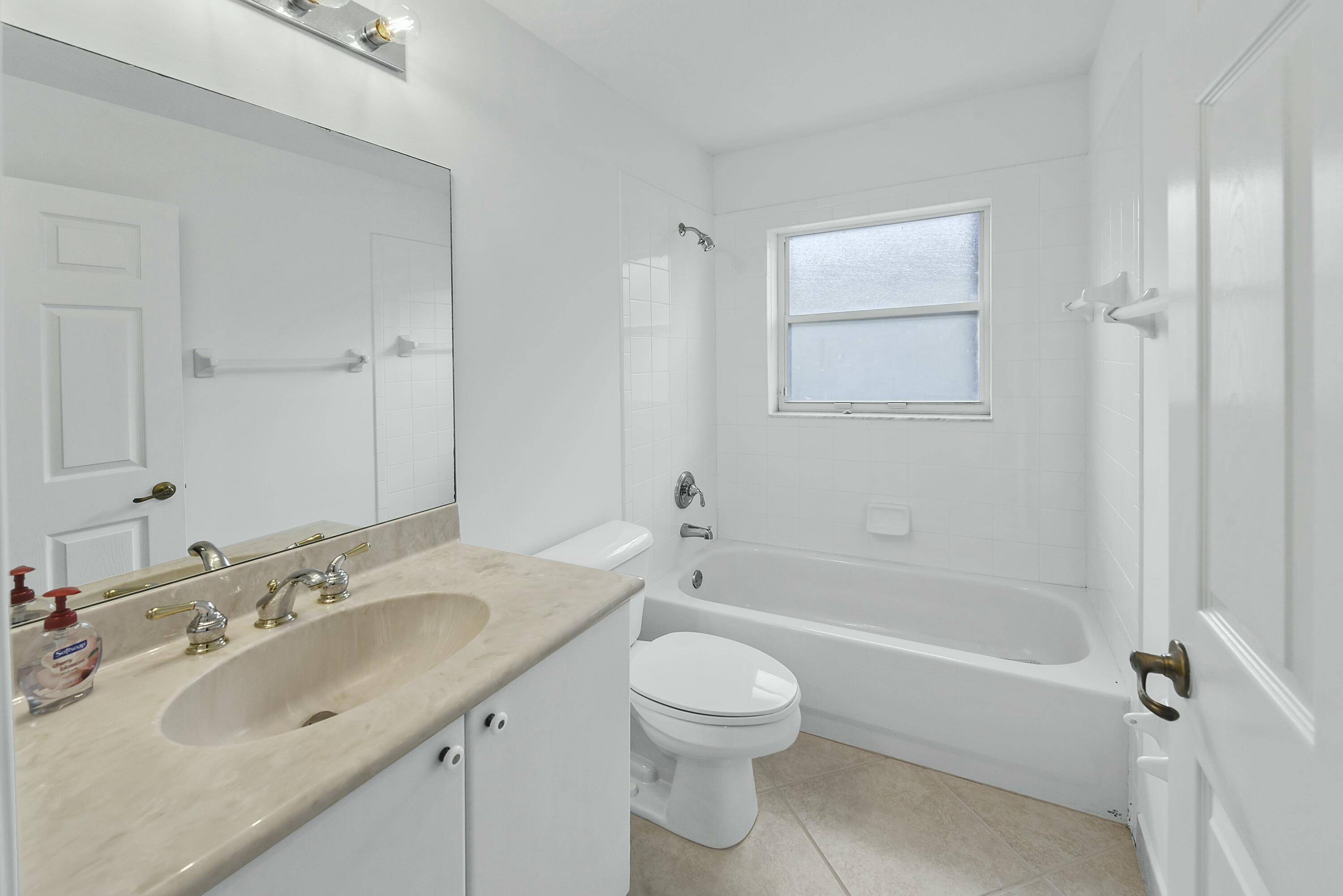 Boynton Beach, FL 33472,7130 Catania DR