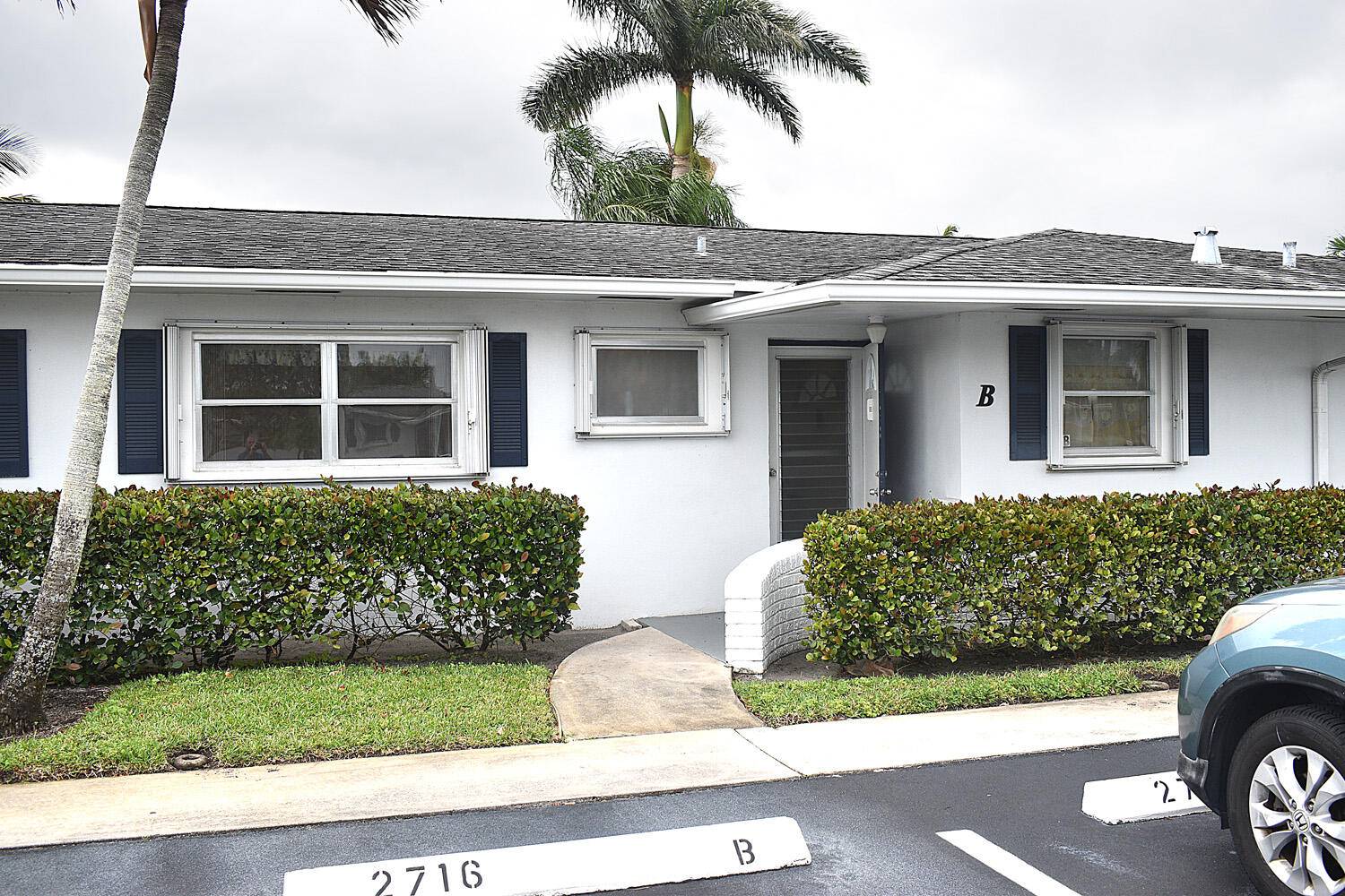 West Palm Beach, FL 33415,2716 E Emory DR B