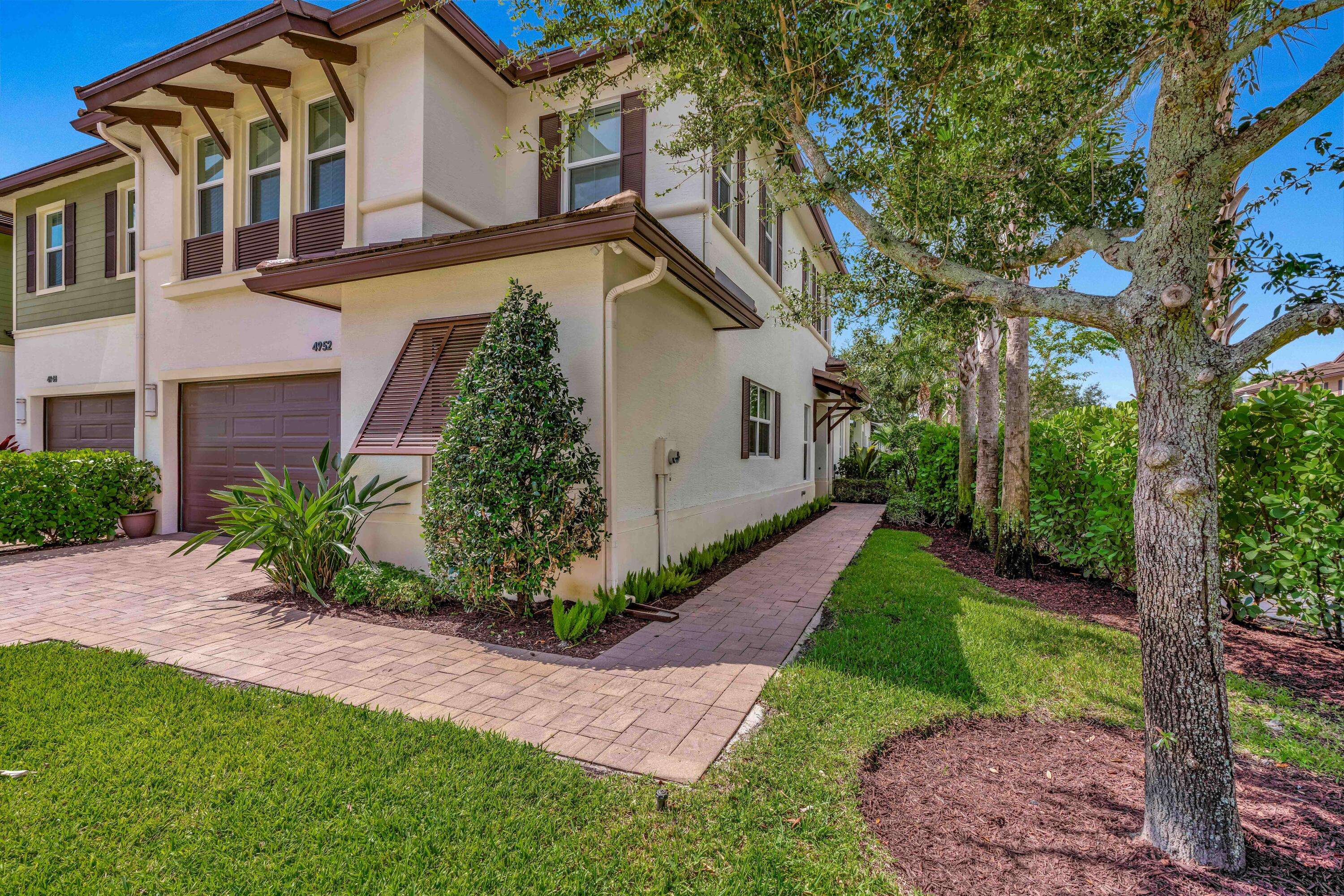 Palm Beach Gardens, FL 33418,4952 Pointe Midtown WAY