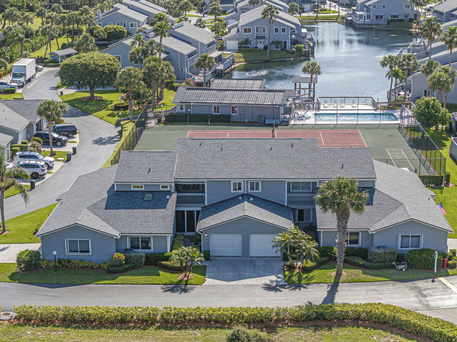 Hutchinson Island, FL 34949,4949 N Highway A1a 112