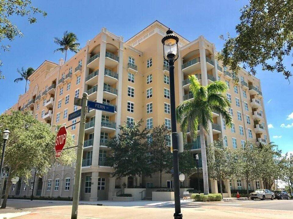 West Palm Beach, FL 33401,403 S Sapodilla AVE 604