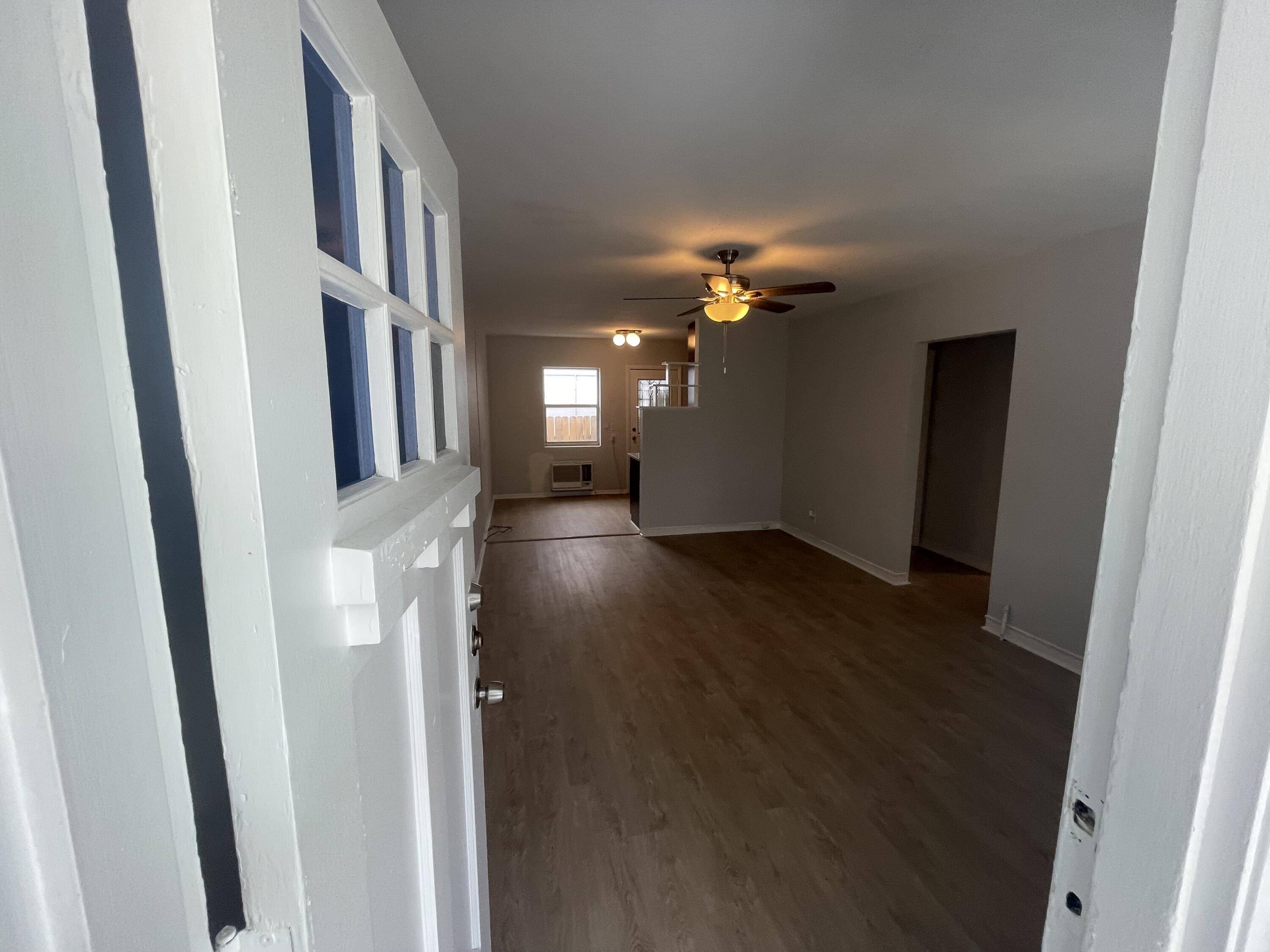 West Palm Beach, FL 33407,5213 Spruce AVE