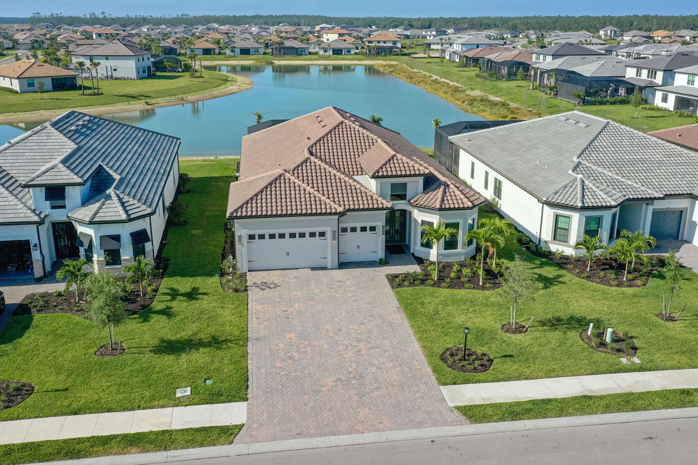 Estero, FL 33928,18377 Ridgeline DR