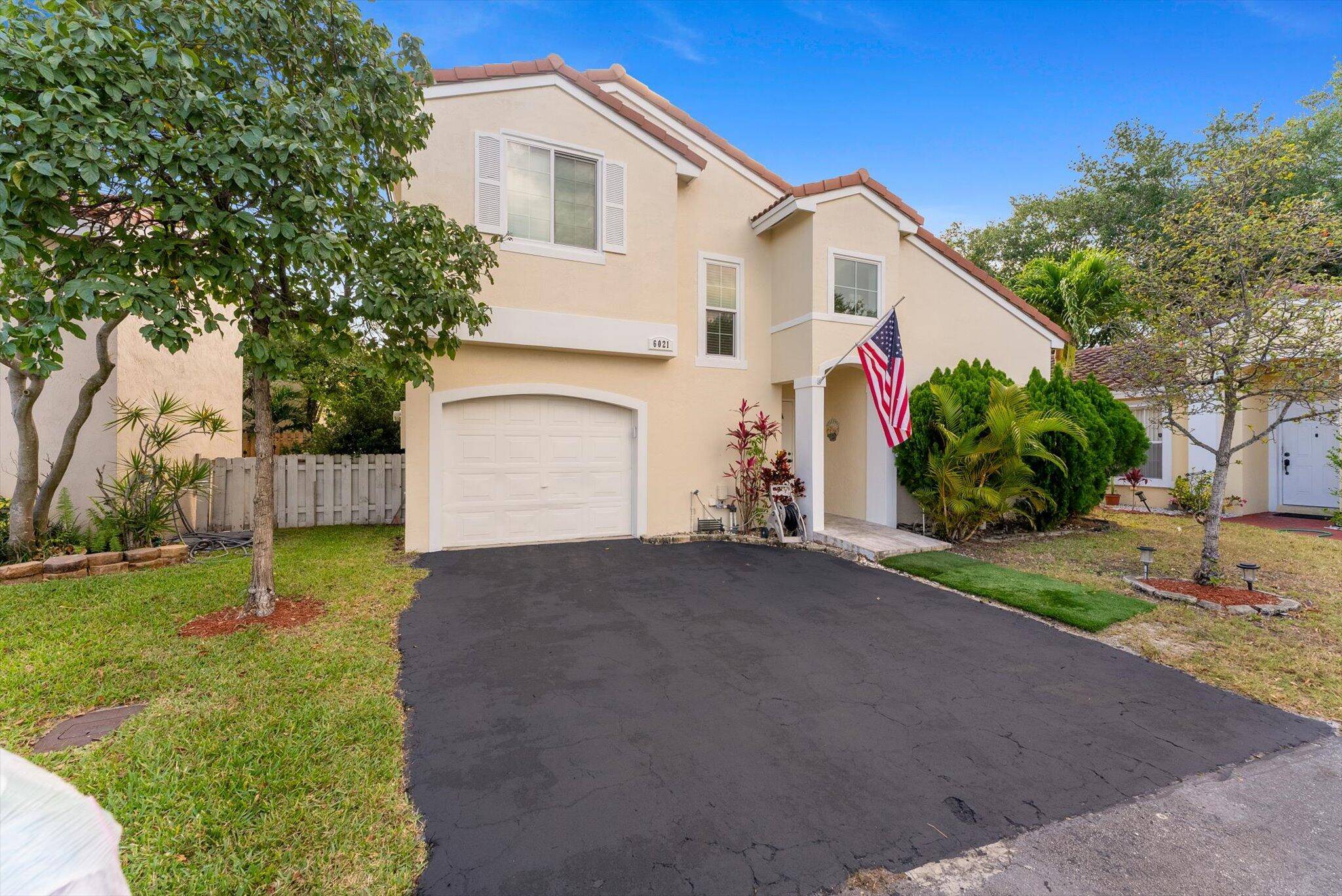 Coconut Creek, FL 33073,6021 NW 44 WAY