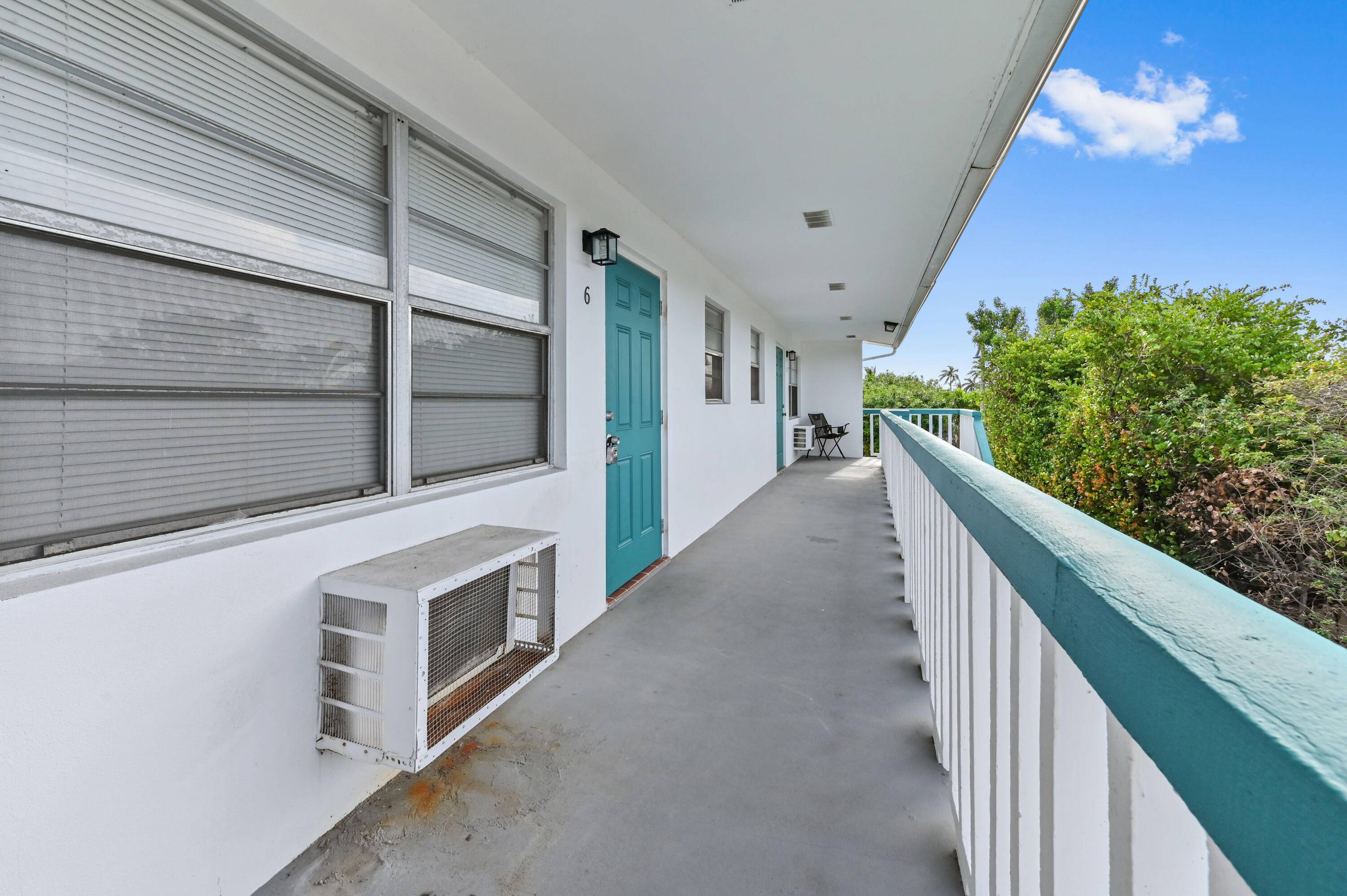 Lake Worth Beach, FL 33460,1111 N Federal HWY 6