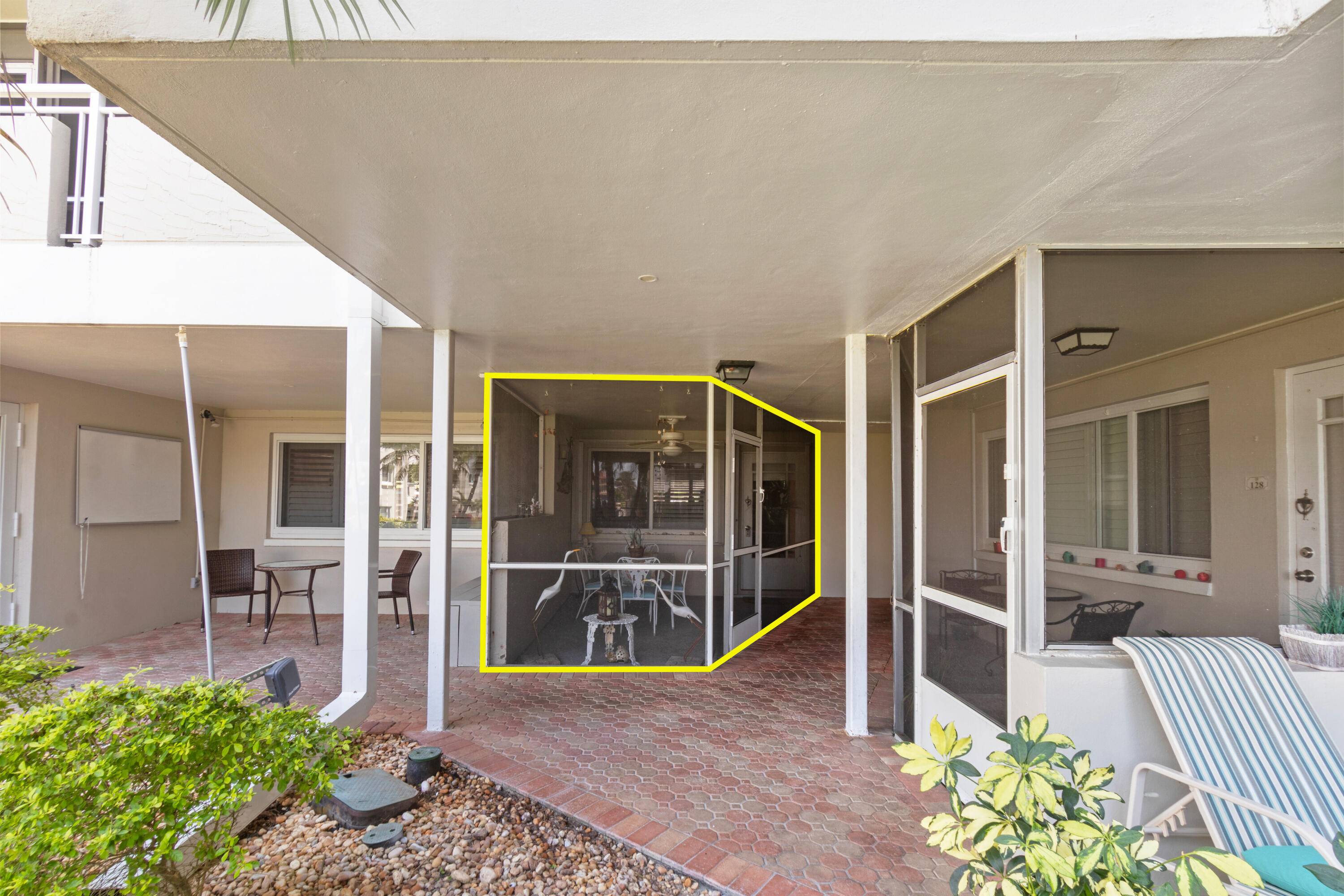Hillsboro Beach, FL 33062,1198 Hillsboro Mile 126