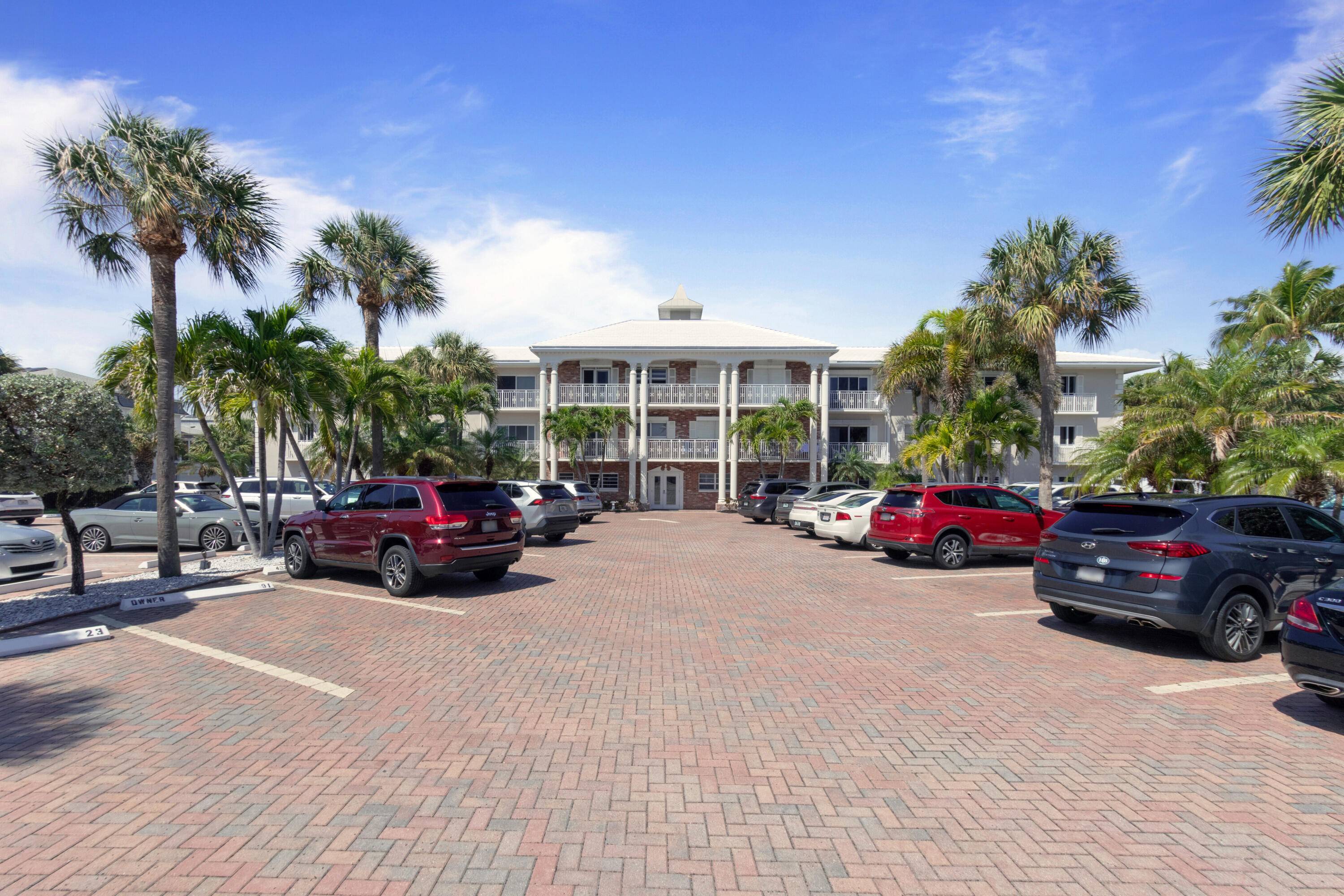 Hillsboro Beach, FL 33062,1198 Hillsboro Mile 126