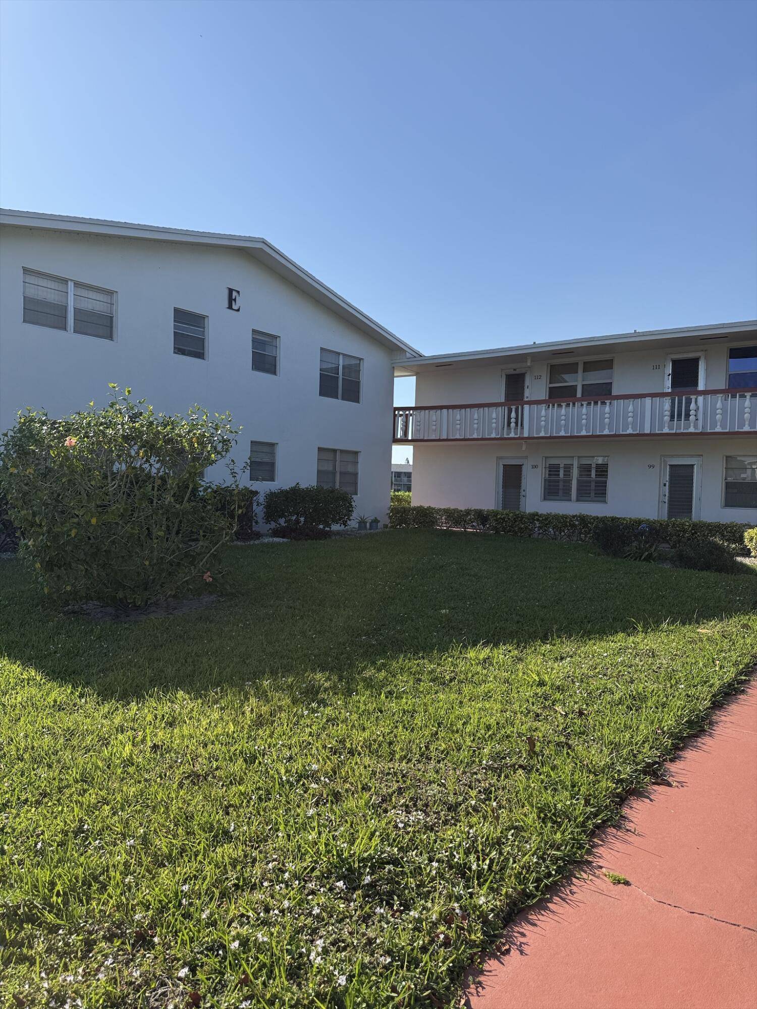 West Palm Beach, FL 33417,111 E Chatham