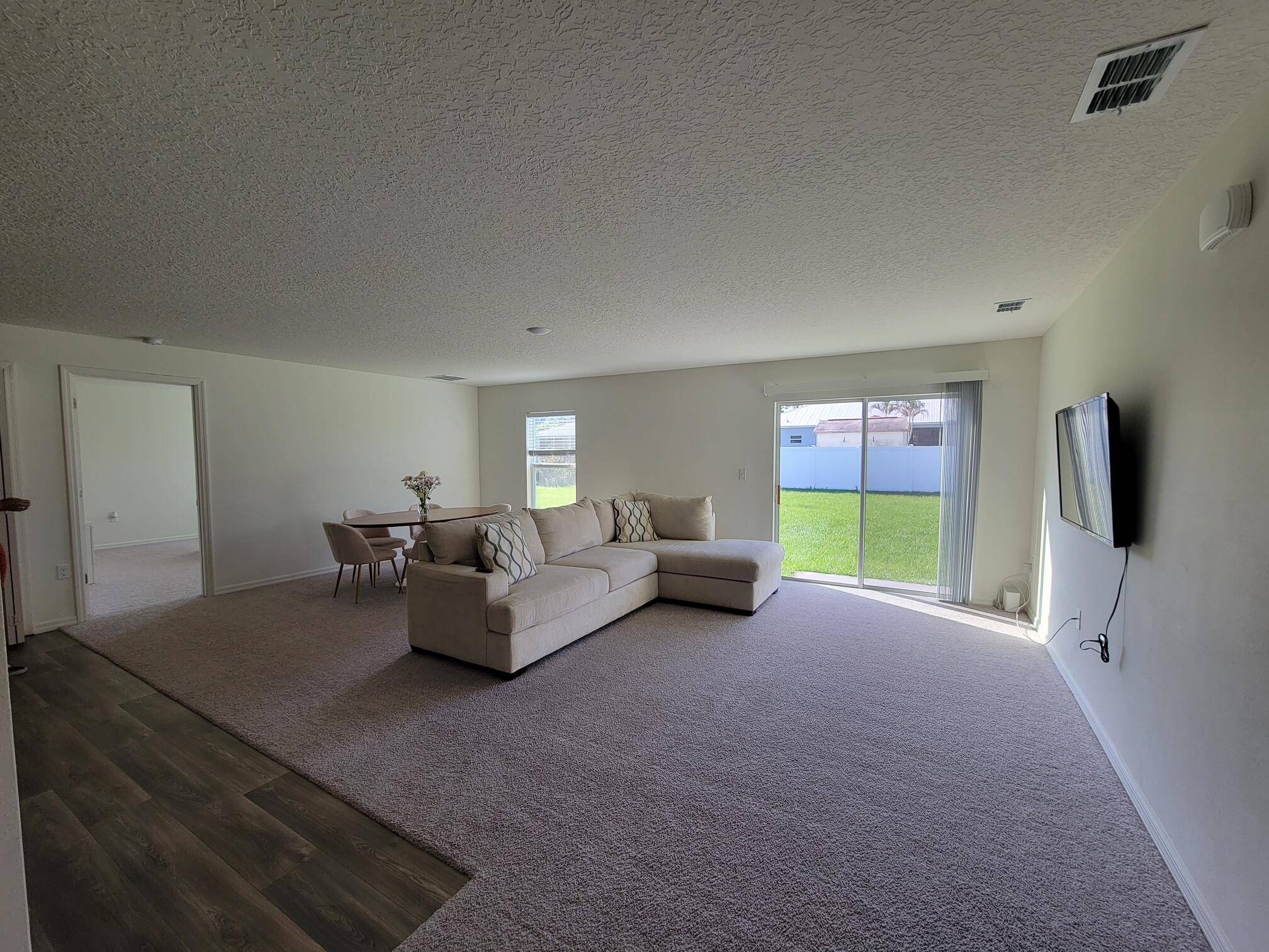 Port Saint Lucie, FL 34983,452 NW Riverside DR