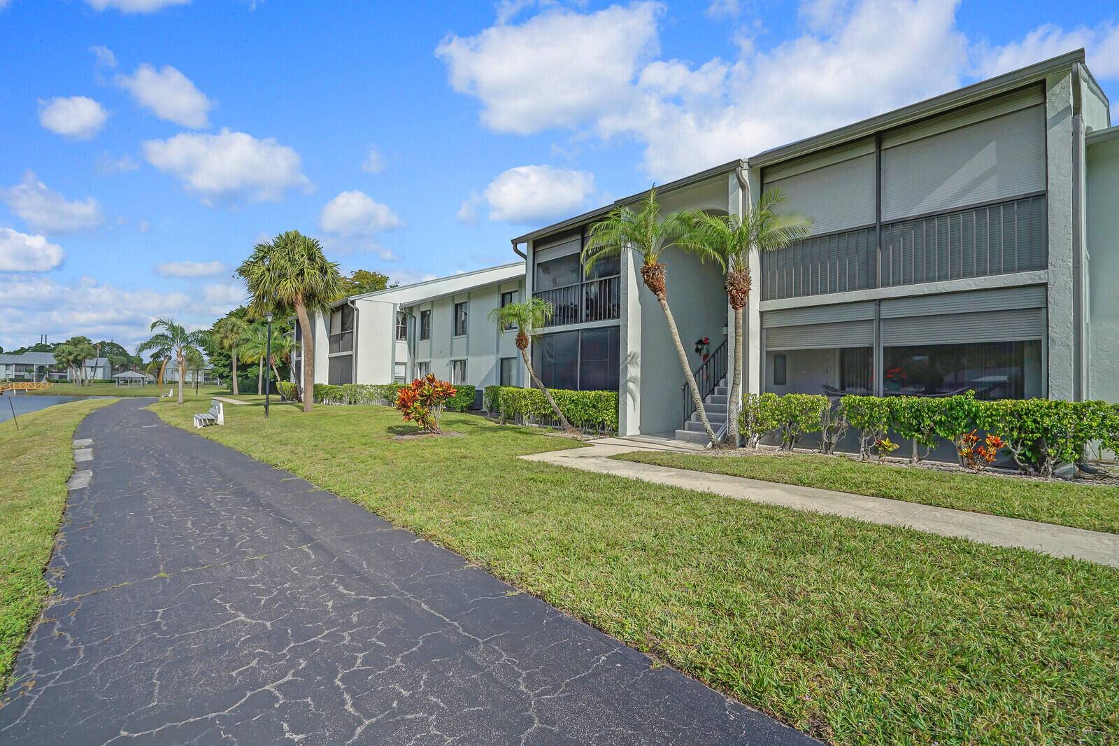 West Palm Beach, FL 33409,1010 Green Pine BLVD C2