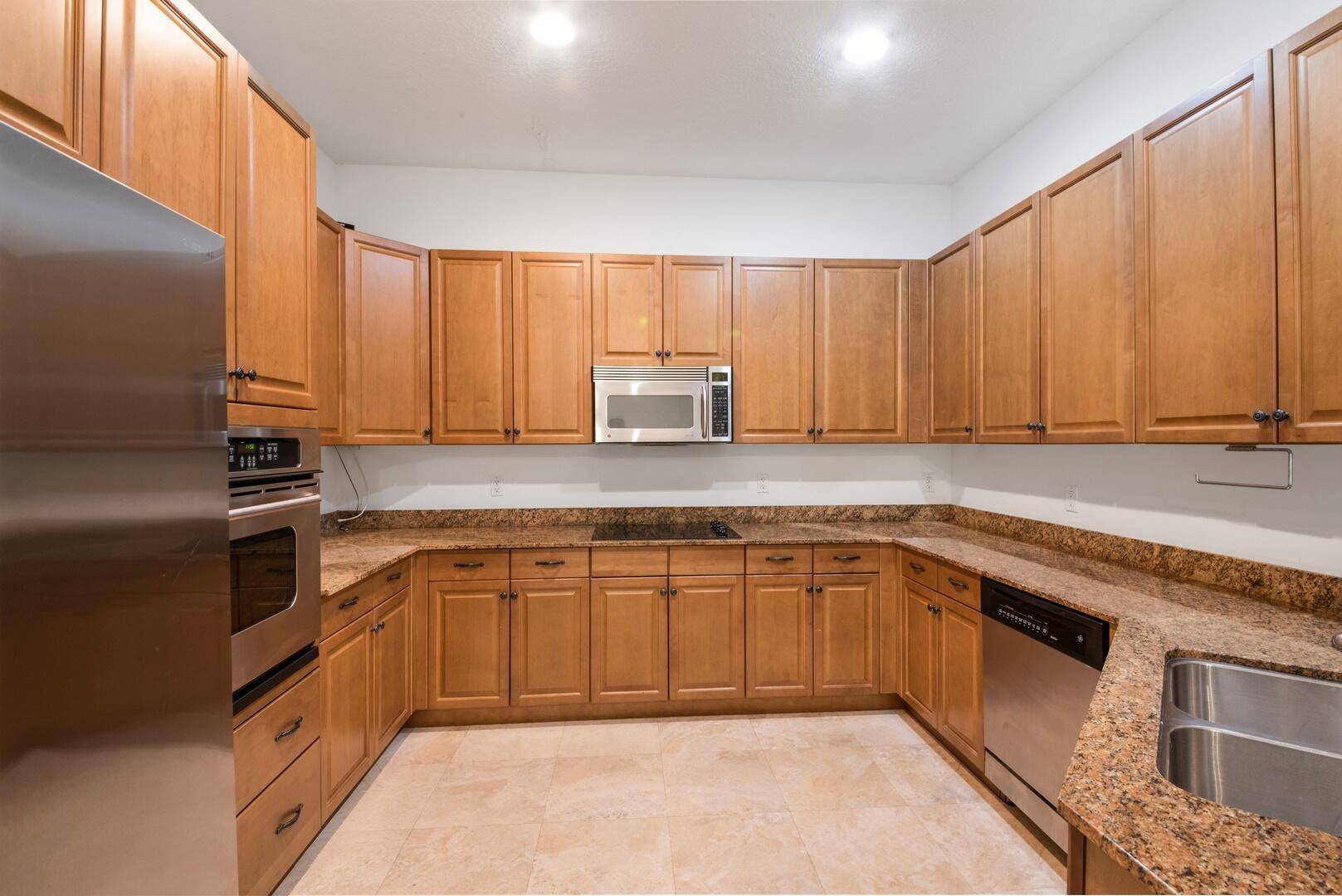 Boca Raton, FL 33487,425 NE 69th CIR